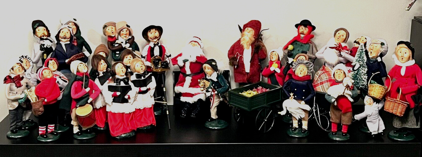 Byers Choice Christmas Carolers with accessories Vintage Lot Set of 28