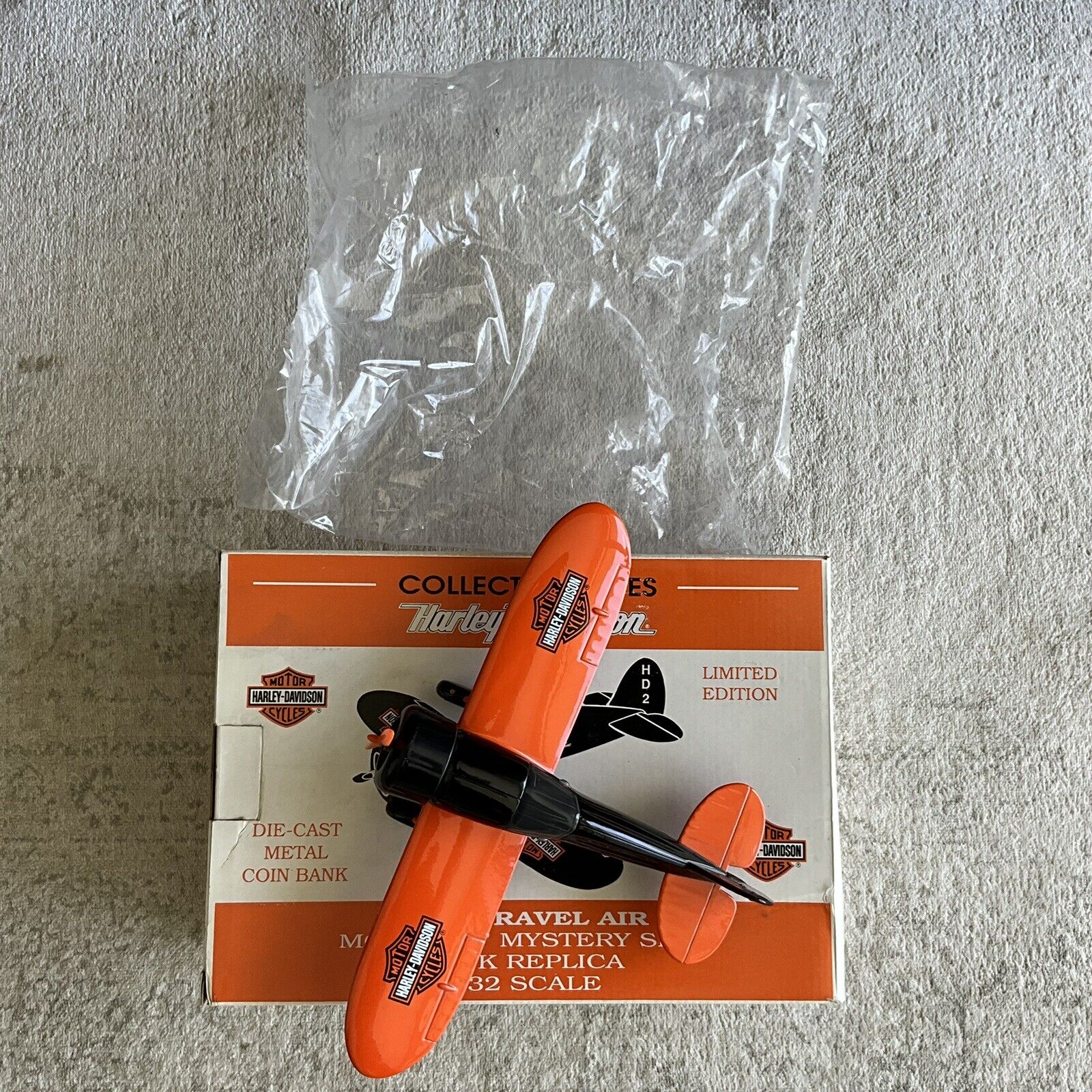 Harley-Davidson Collector Series Limited Edition Model R Mystery Plane Bank 1:32
