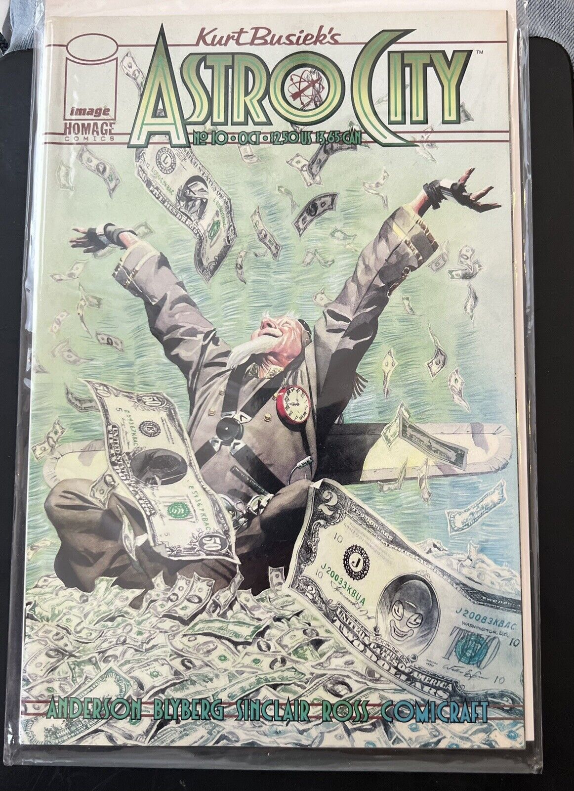 Kurt Busiek\'s Astro City #10 (Image Comics Malibu Comics September 1997)