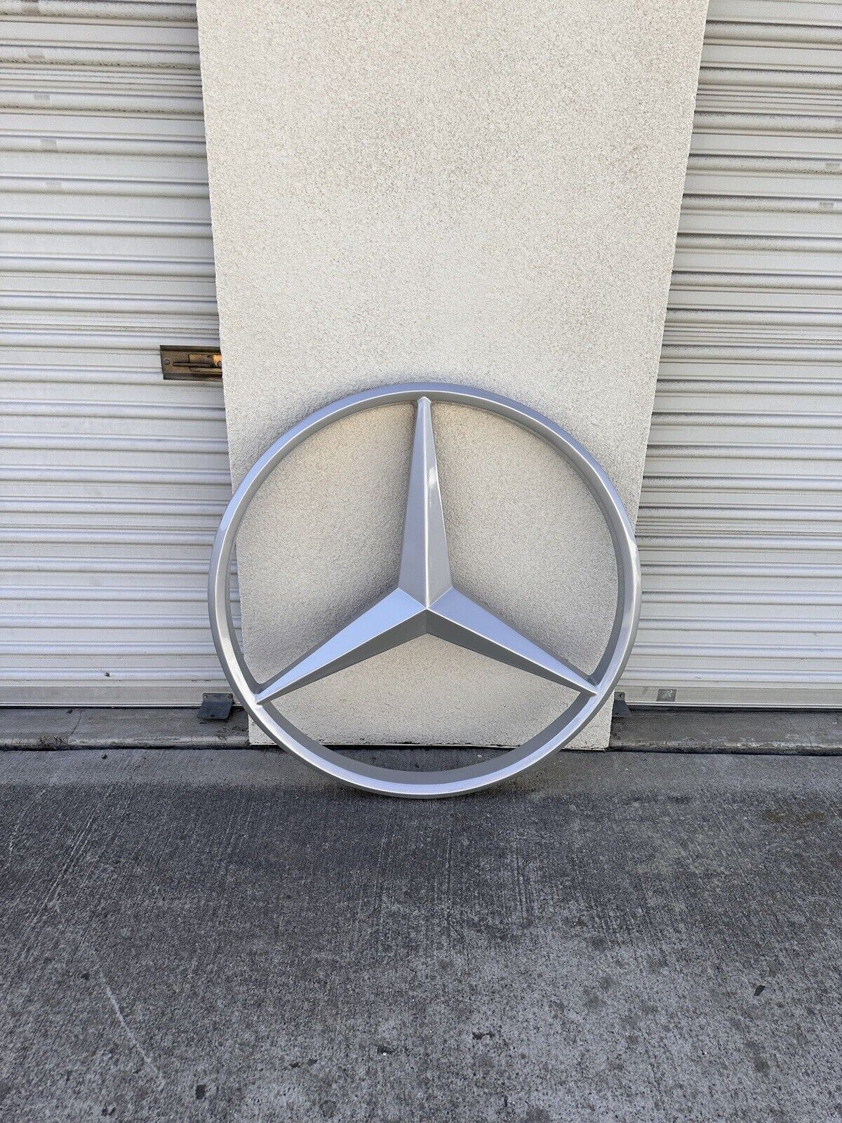 Mercedes-Benz Dealership Sign 38” Round