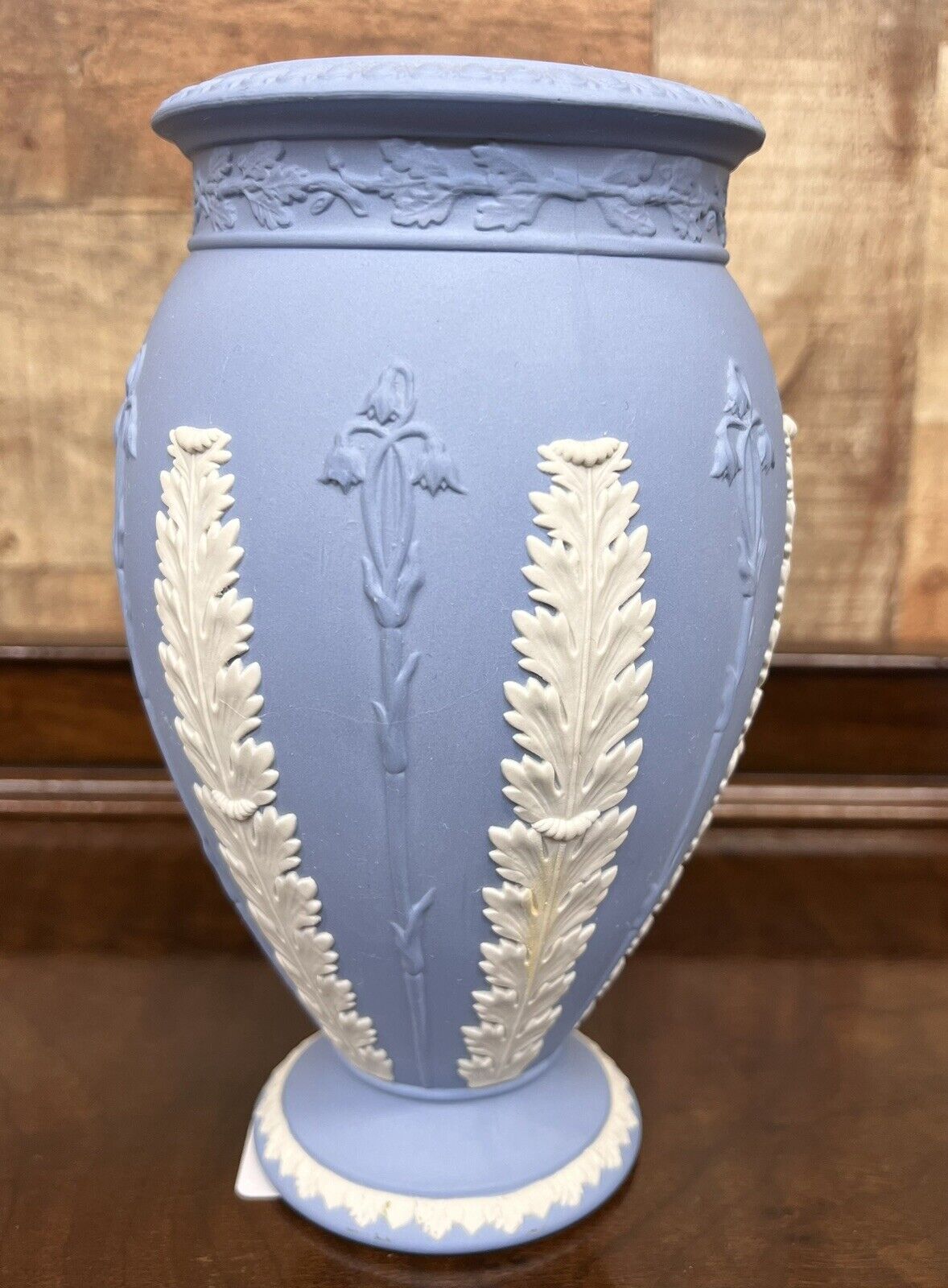 VTG Wedgwood Blue Jasperware Footed Vase Acanthus Design 7.75x4”