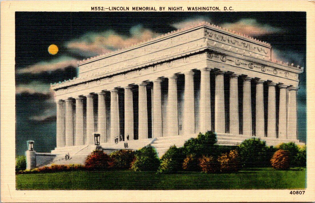 c1940s Lincoln Memorial at Night Washington DC Vintage Postcard