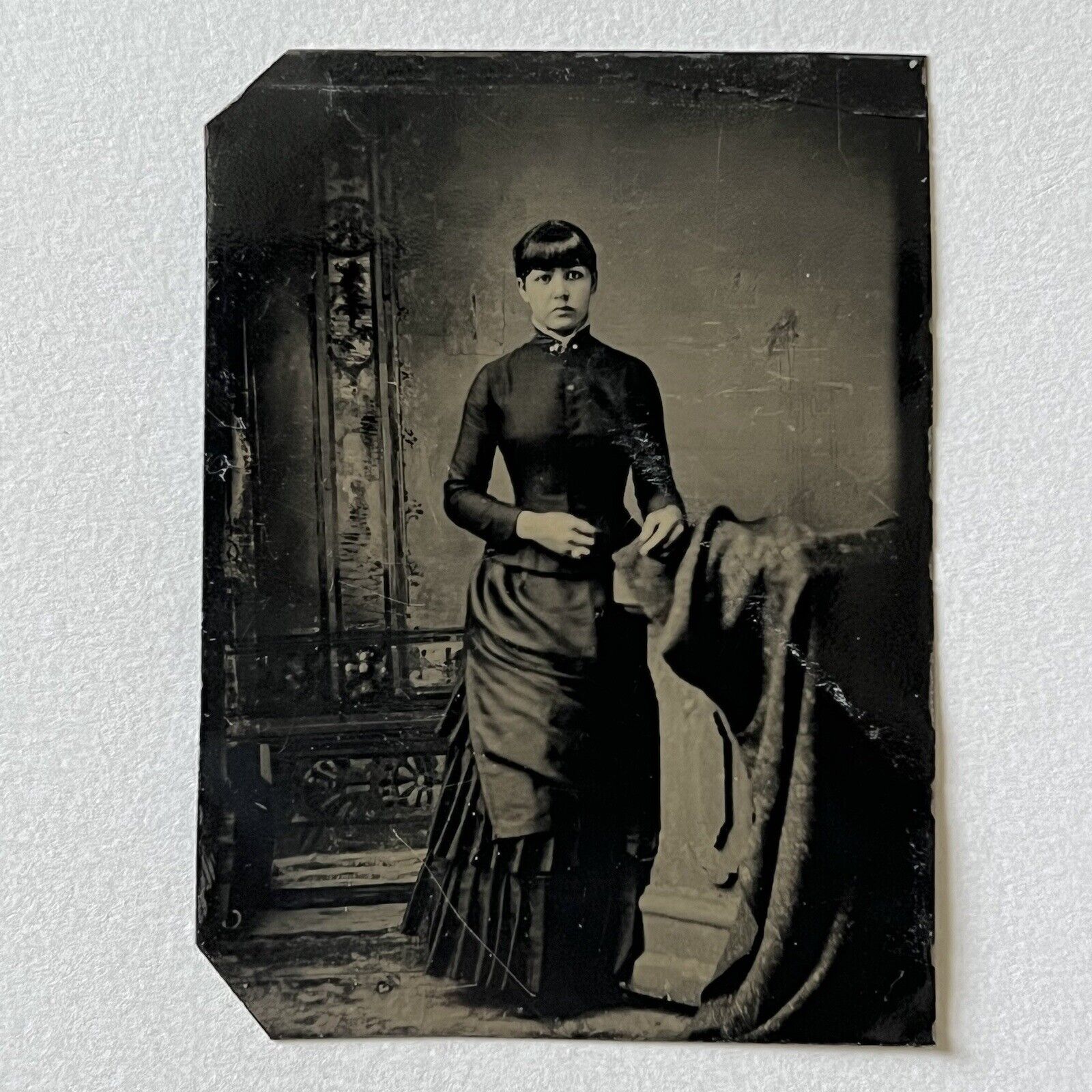 Antique Tintype Photograph Beautiful Enchanting Demure Young Woman Haunting