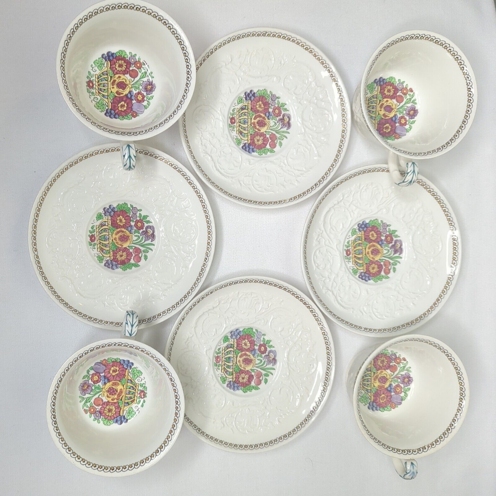 Wedgwood Patrician Windermere Cups and Saucers Set of 4 England Floral Motif 