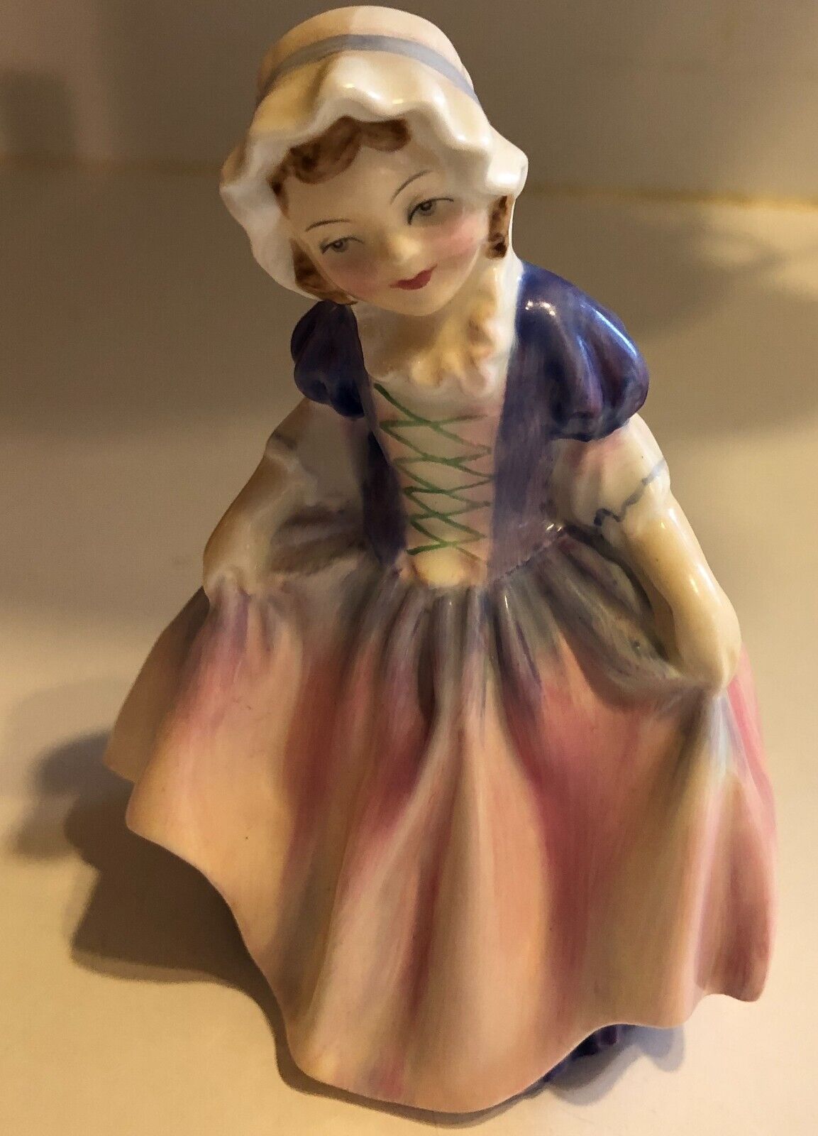 Dinky Do Pink Dress Bonnet Lady Figurine 4.5 Vtg Royal Doulton England Porcelai