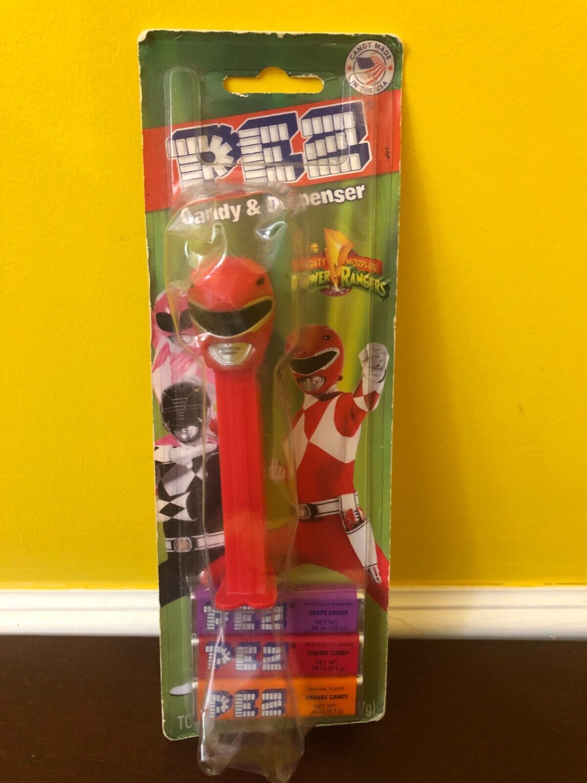 New In Package 2016 PEZ Candy Dispenser Mighty Morphin Power Rangers Red Ranger