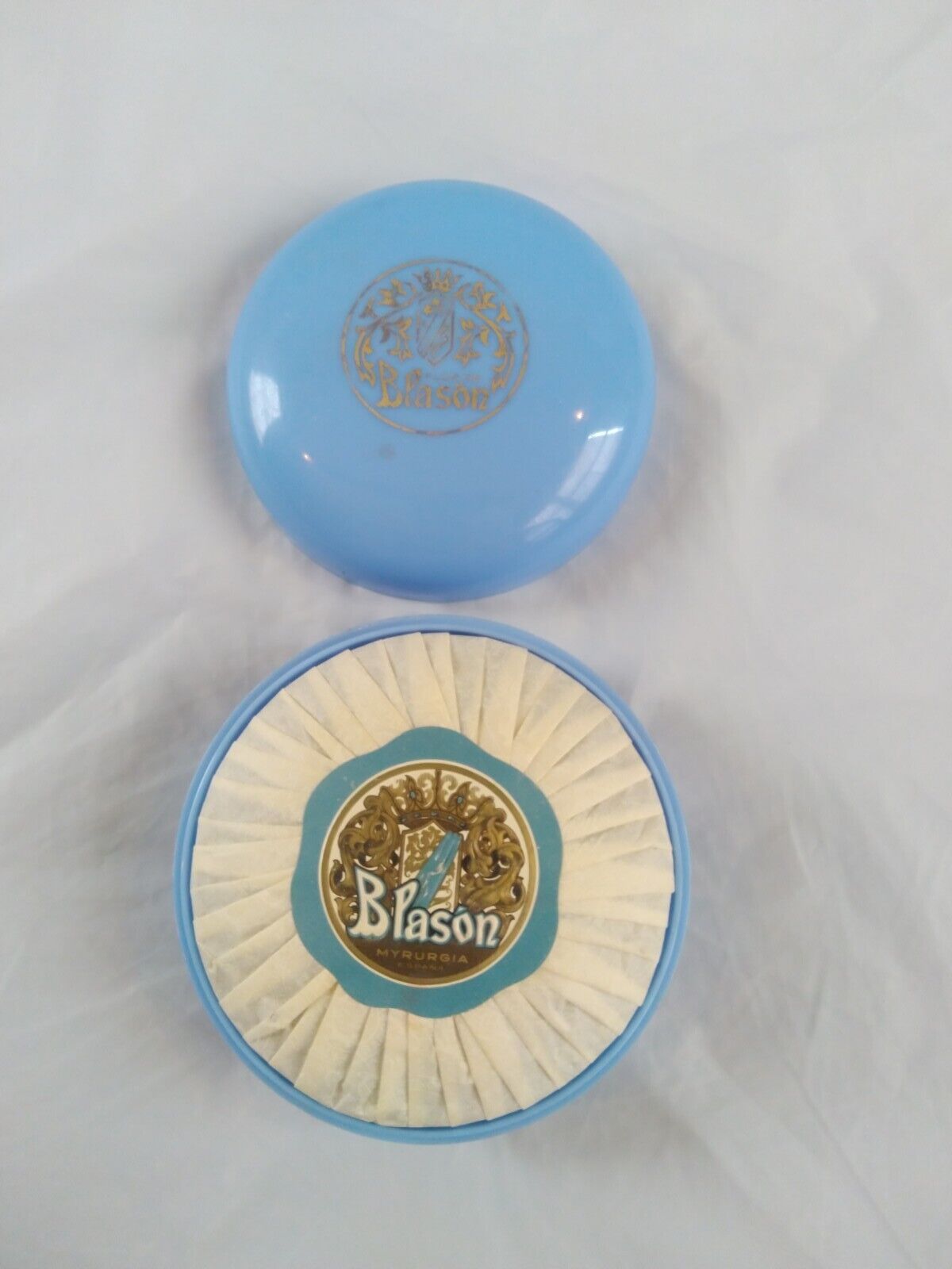 RARE Vtg Flor de Blason Myrurgia Bath Soap 5 oz With Plastic Case Made In Spain