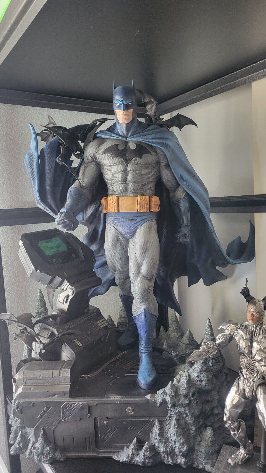Batman Batcave 1/3 Scale Collection Edition 
