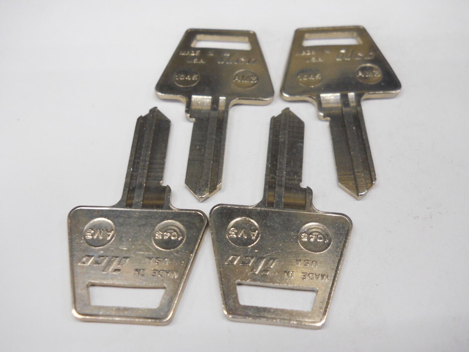 Ilco 1045 Key Blank Fits American Lock AM3 Lot of 4