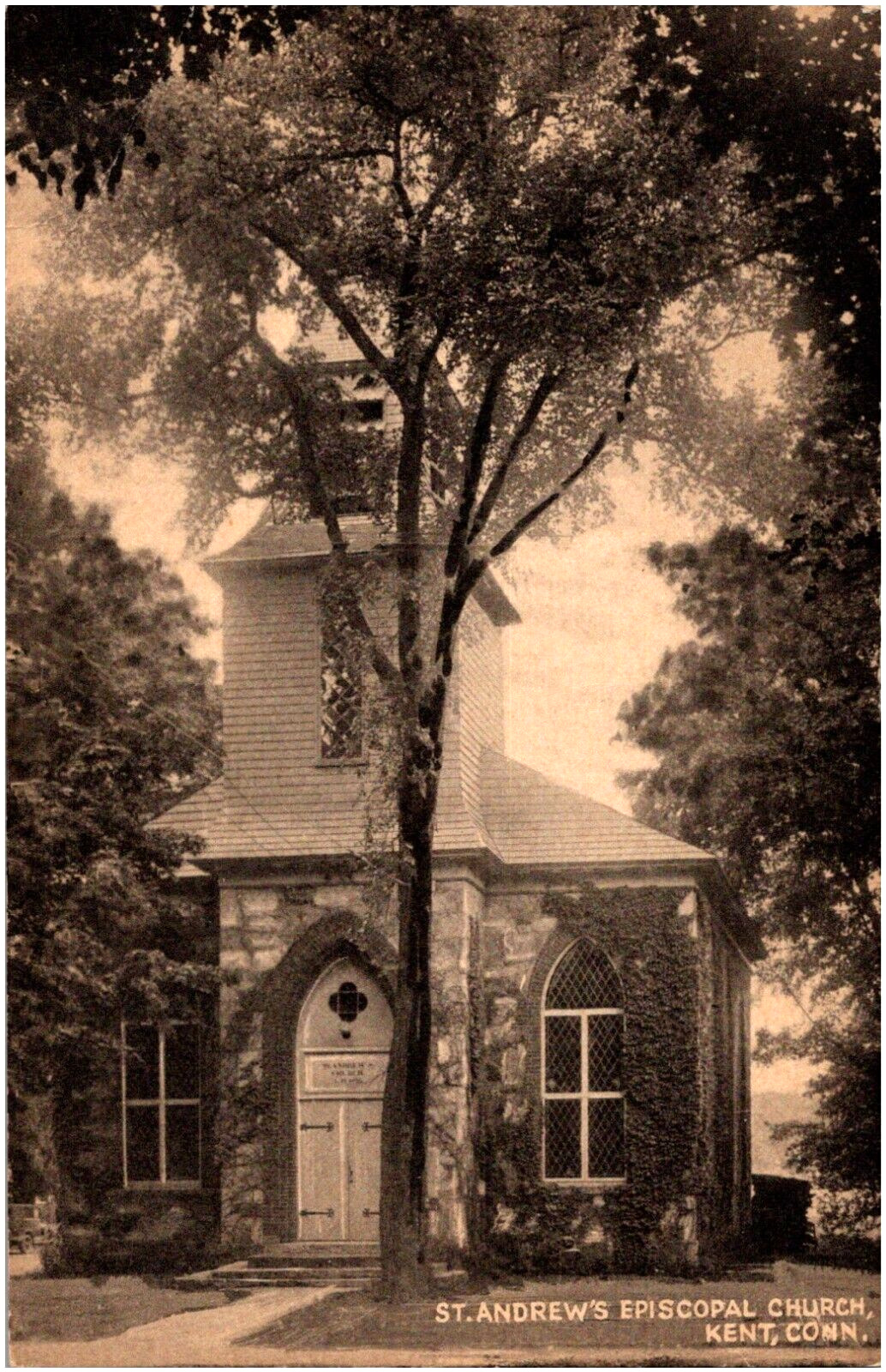 St. Andrew\'s Episcopal Church Kent Connecticut CT 1910s Postcard Unused Photo