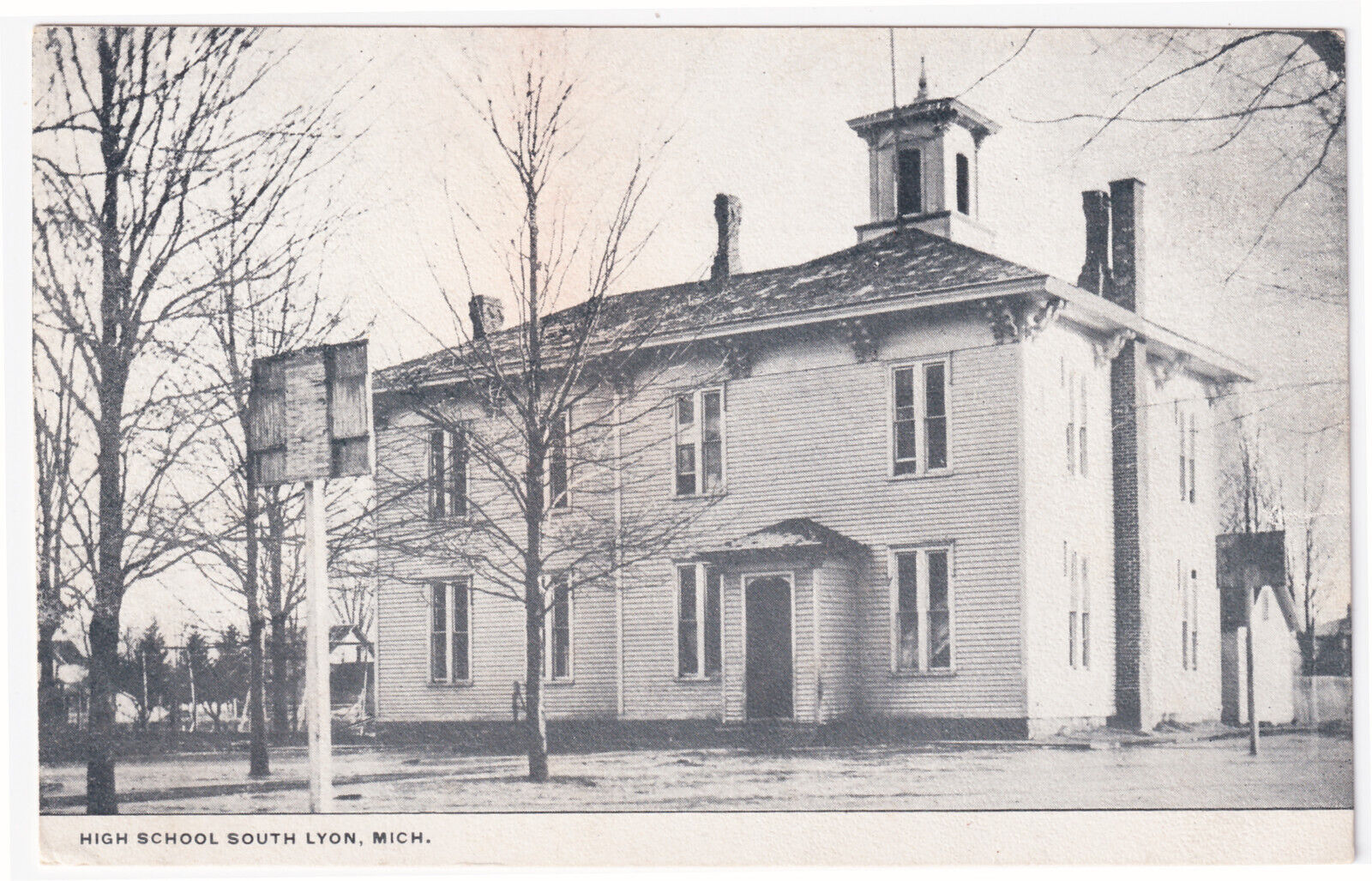 MICHIGAN SOUTH LYON HIGH SCHOOL DIVIDED BACK POSTCARD CIRCA 1910