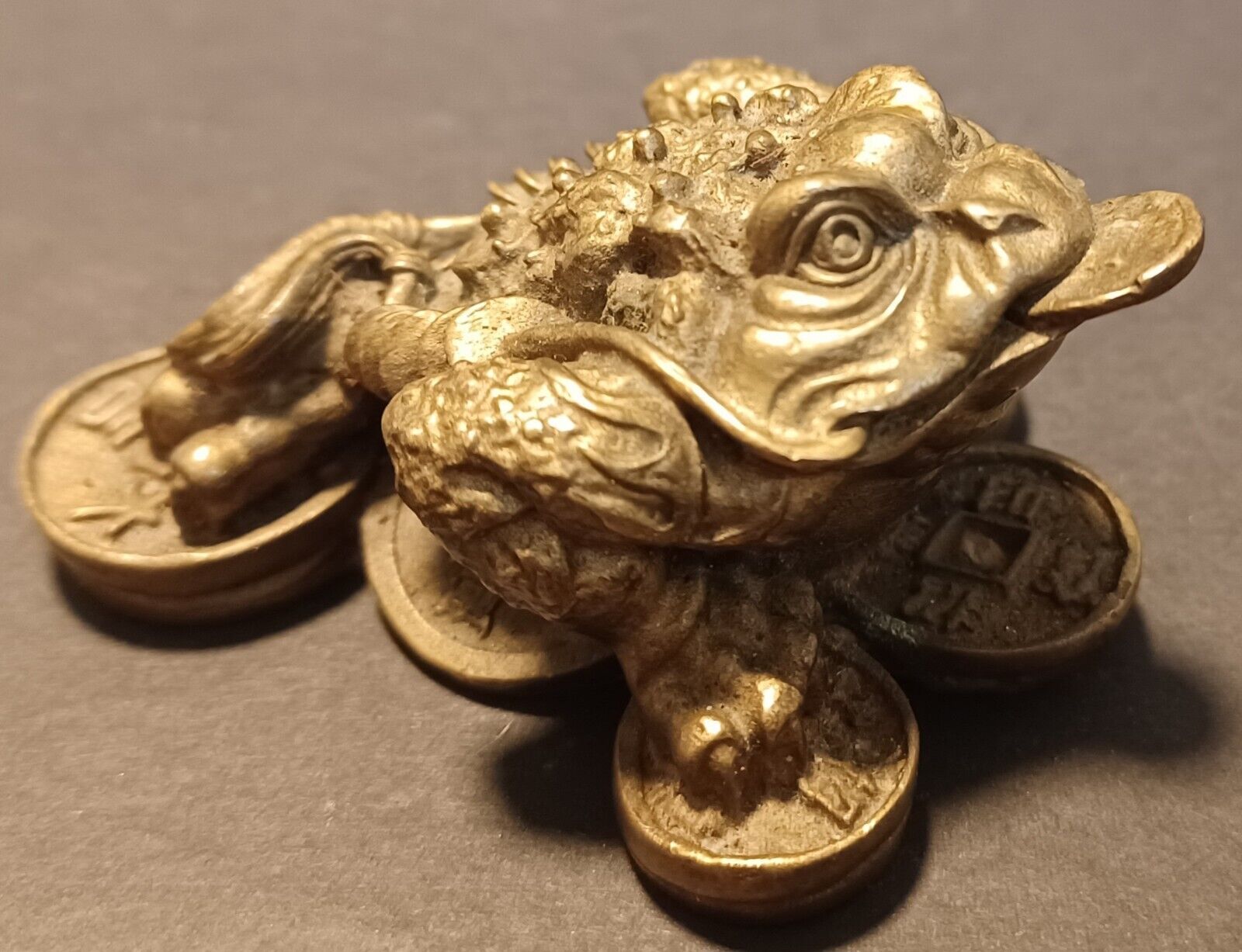 Vintage Chinese Brass Money Frog 1 1/8\
