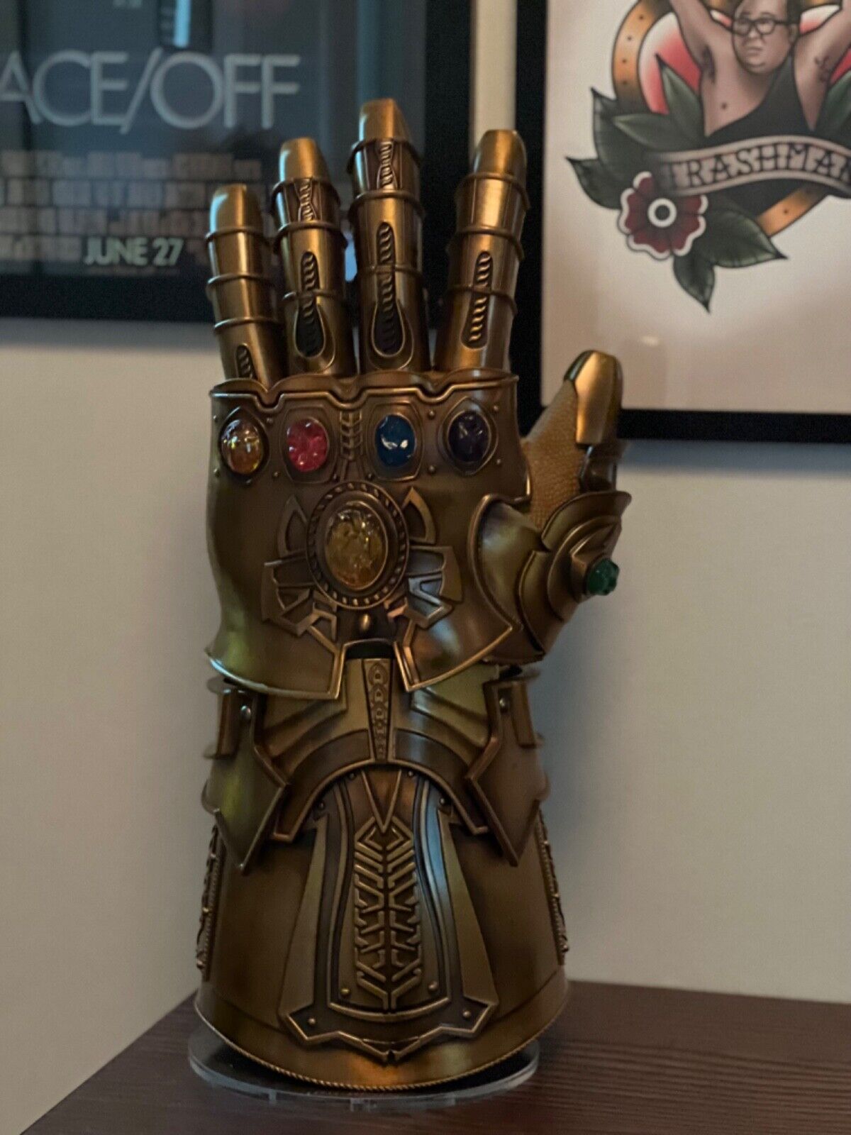 Custom 1/1 scale Avengers Infinity War Infinity Gauntlet