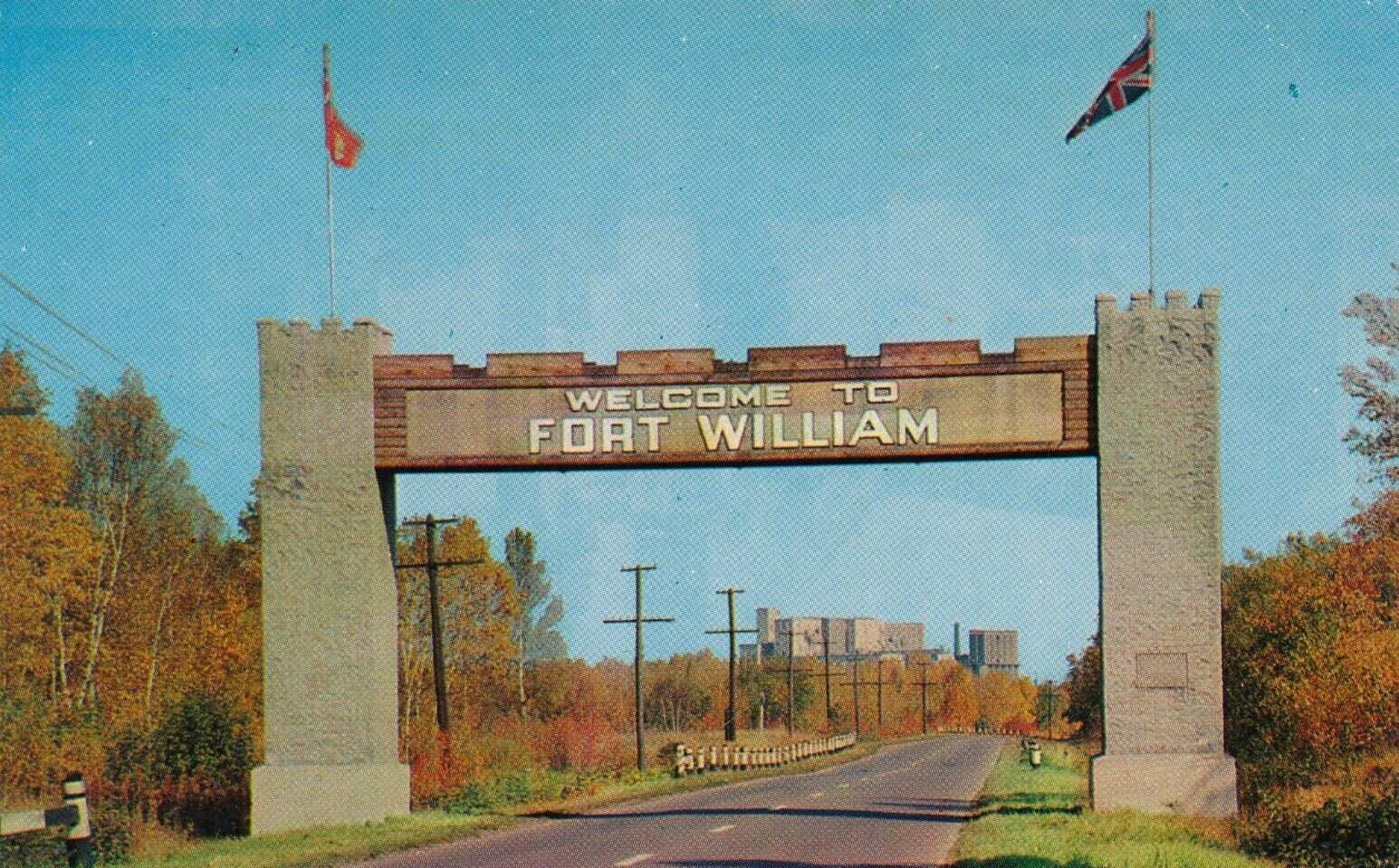 Gateway to the Lakehead Cities in Fort William, Ontario, Canada vintage unposted