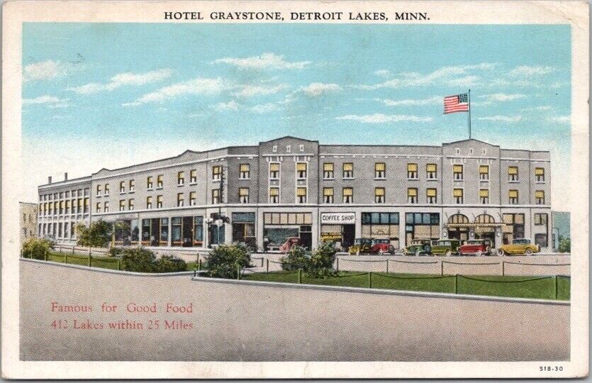 c1930s DETROIT LAKES, Minnesota Postcard HOTEL GRAYSTONE Building View / Co-Mo