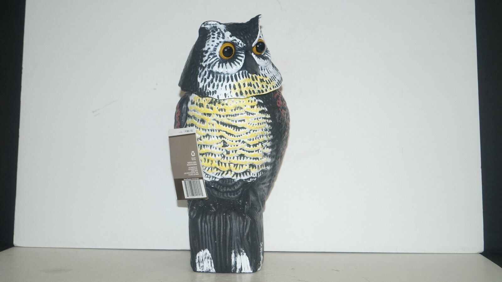 Realistic GARDEN OWL Decoy w/ Rotating Head Pest Deterrent Repeller -NEW w/ TAGS
