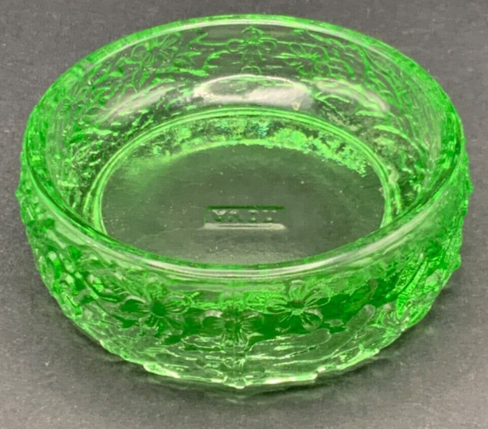 Vintage Avon Green Glass Ring Trinket Vanity Dish Embossed Flowers