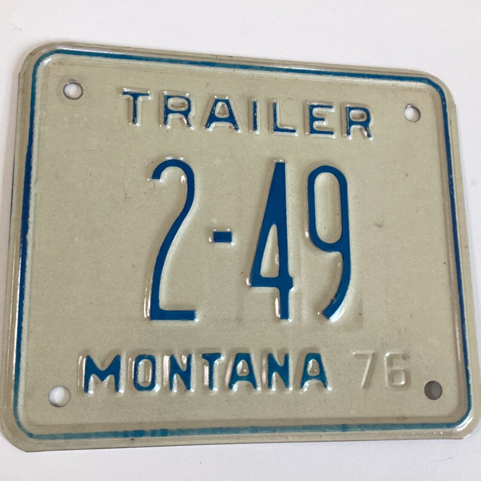 1976 MONTANA Cascade County Trailer License Plate 2-49