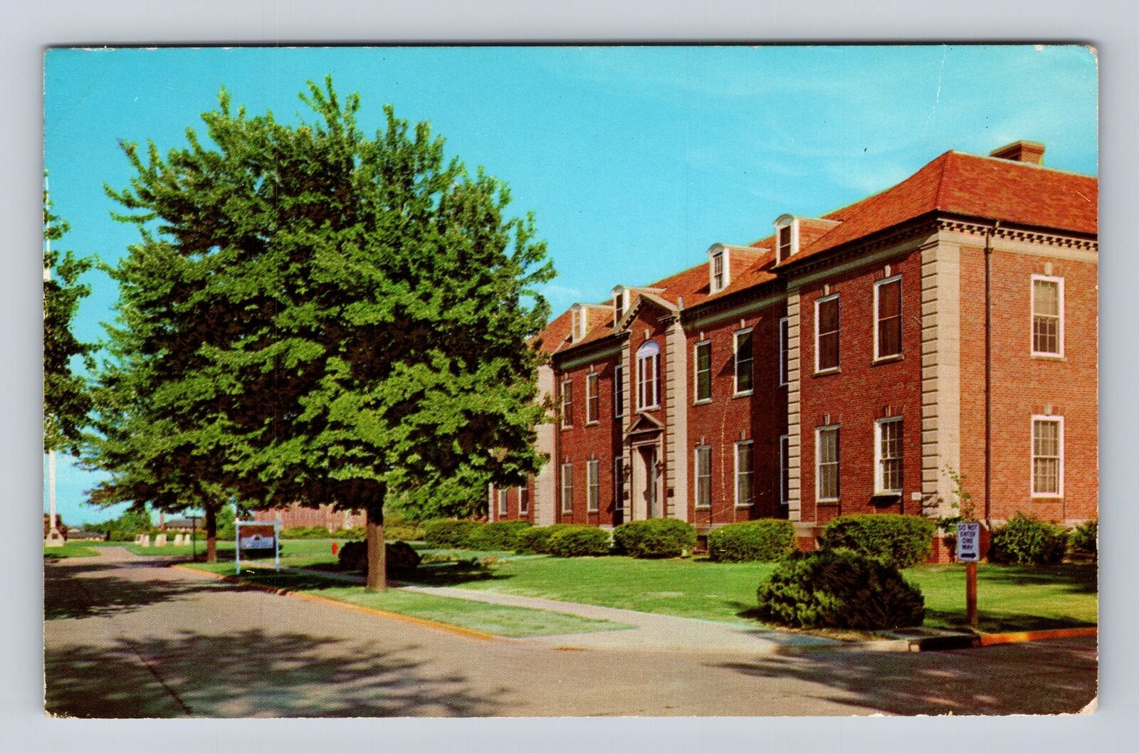 Fort Knox KY-Kentucky, The Armor Center Headquarters, Vintage Souvenir Postcard