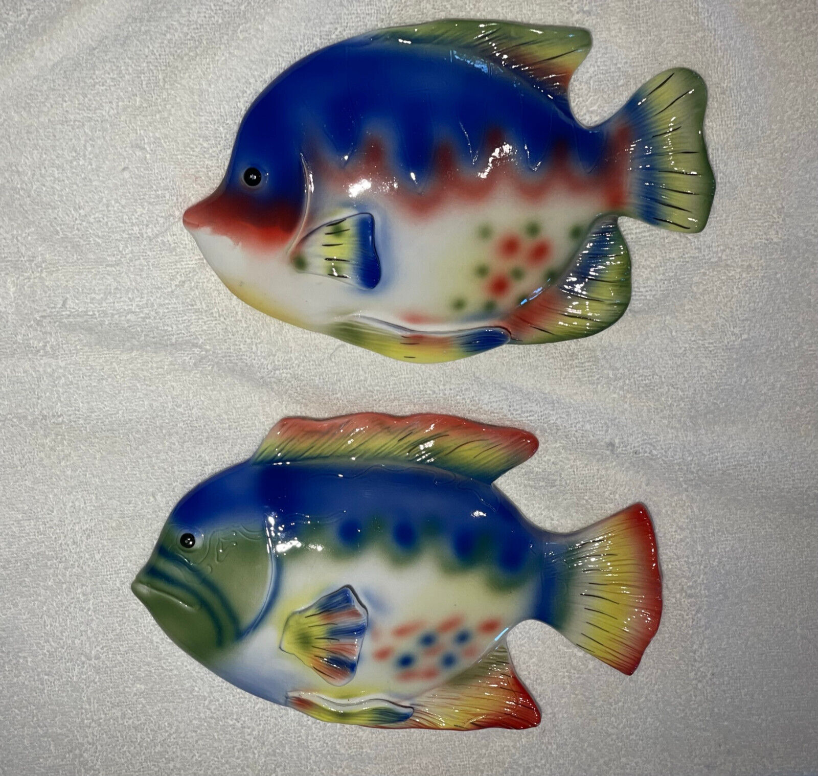 Nantucket Pottery Fish Bright Colors Glossy Wall Mount Lot of 2