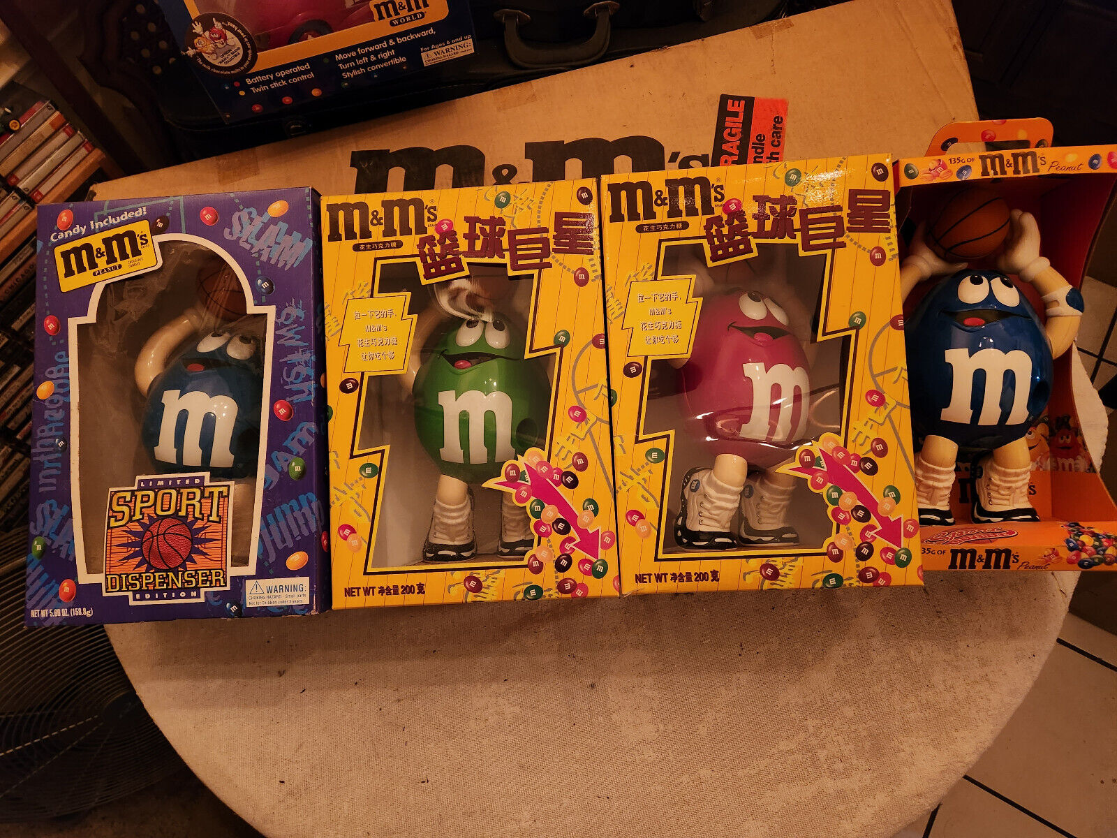 M&M\'s Candies 4 Basketball Player\'s Sports Dispensers in Box VERY RARE HTF