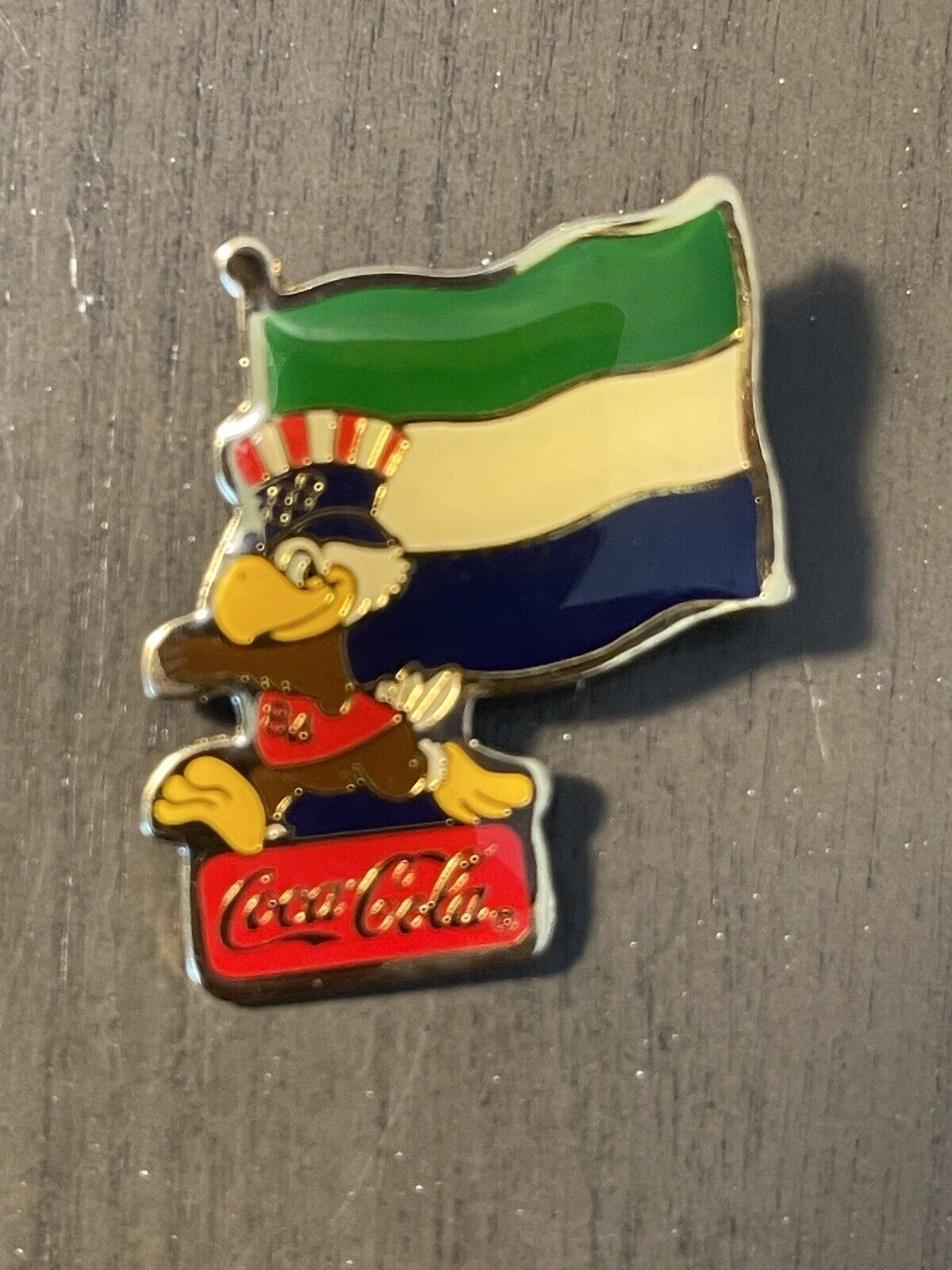 Coca Cola Pin “Sierra Leone” 1984 Olympics International Flag Pin Series Los An