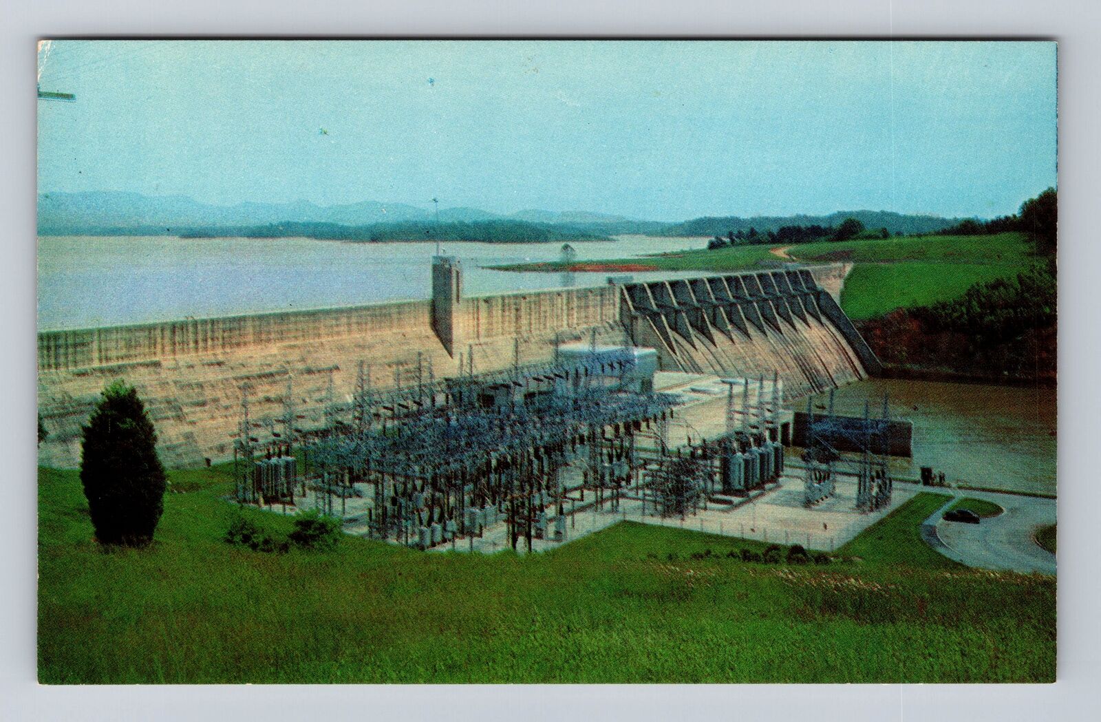 Knoxville TN- Tennessee, Douglas Dam, Antique, Vintage Souvenir Postcard