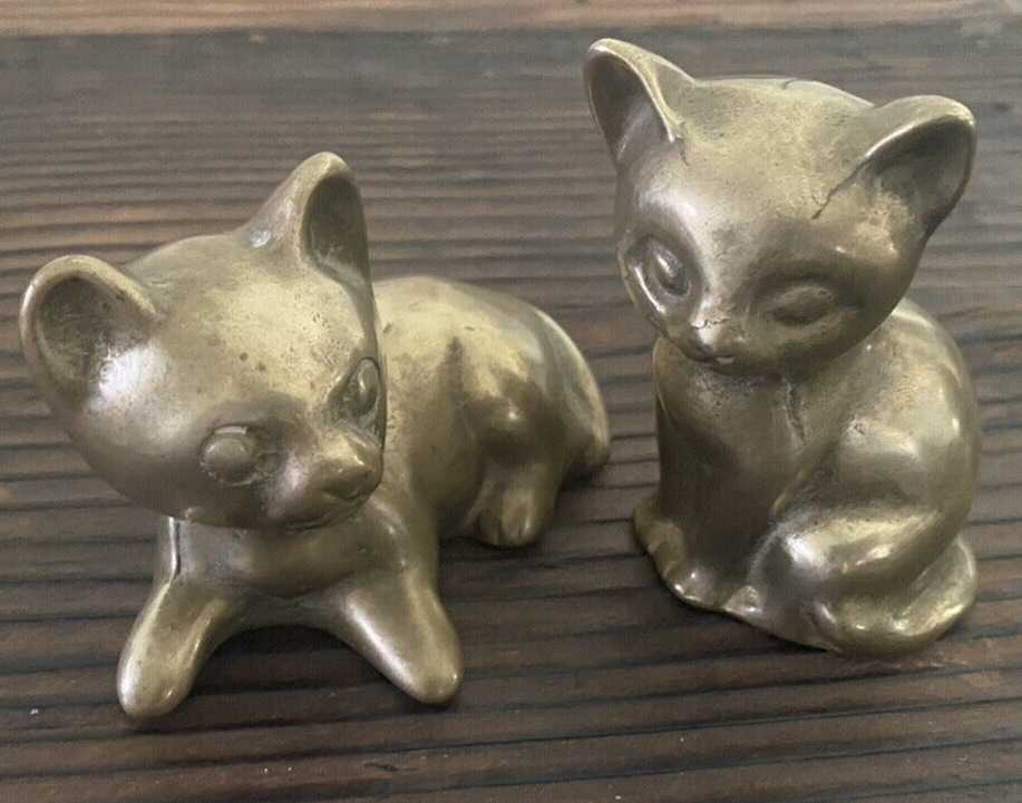 Brass Pair of Kittens 3 inches tall