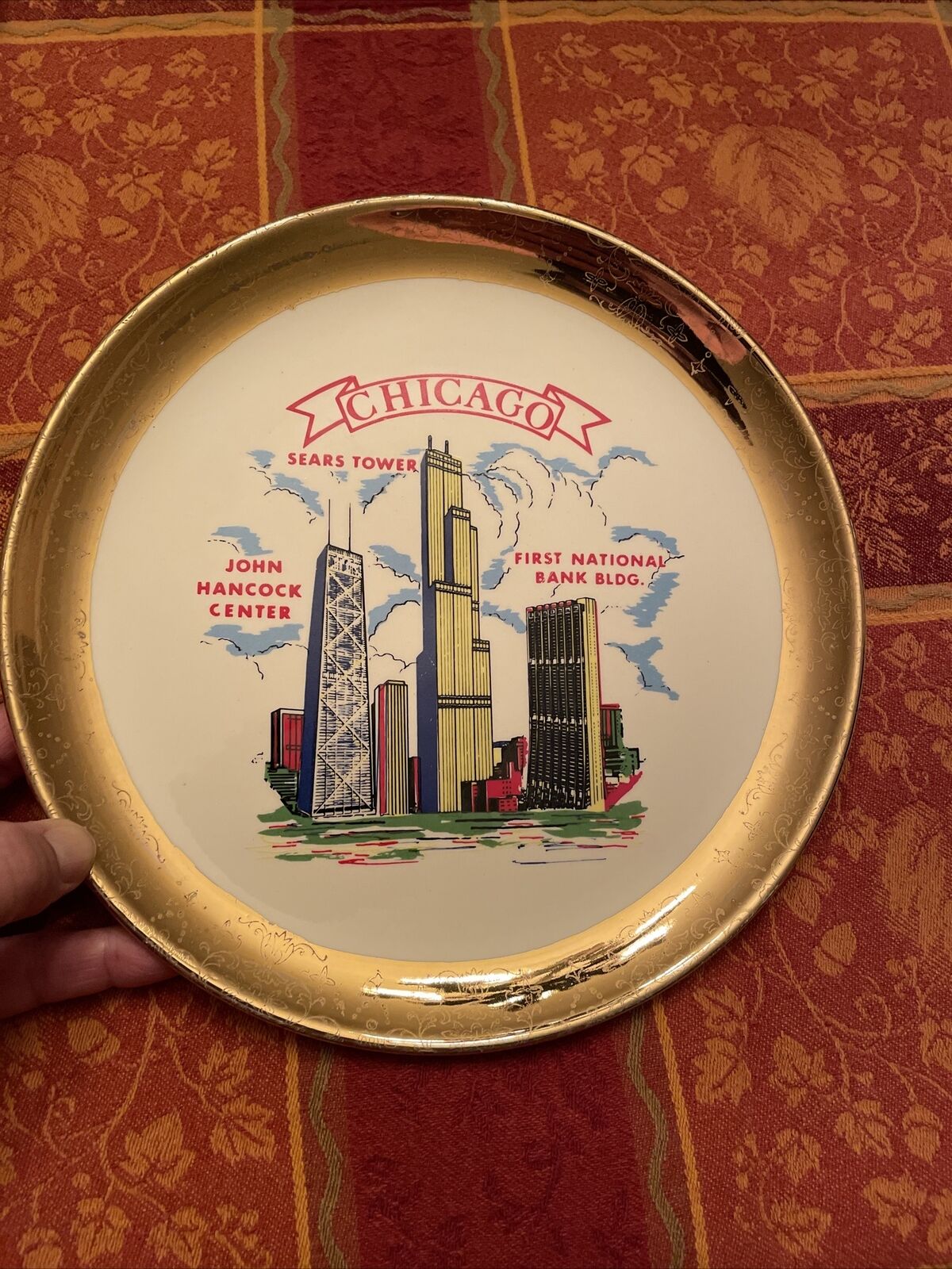 Chicago Souvenir 9” Plate Buildings Vintage Crest O Gold Like Edge Unmarked Used