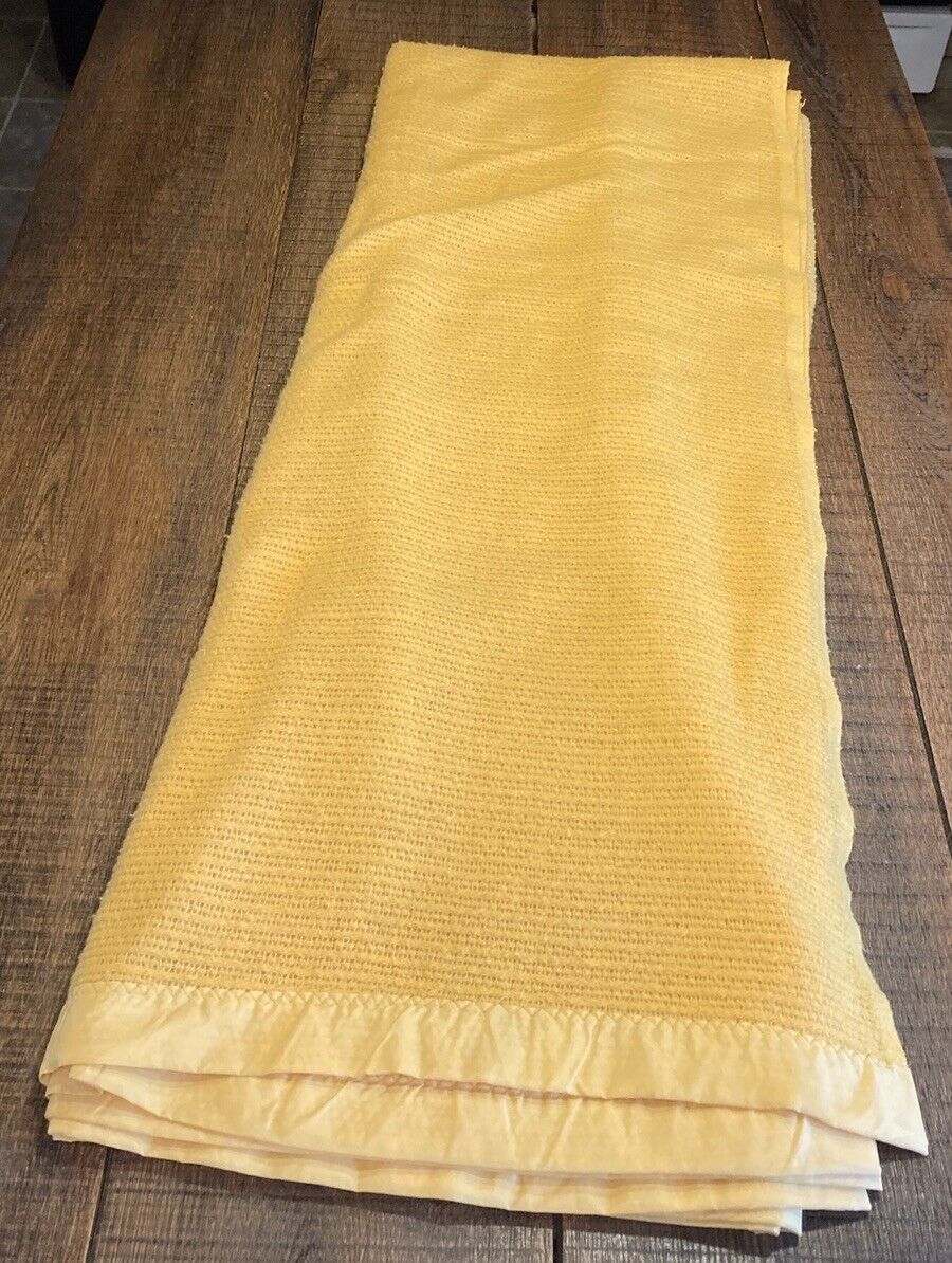 Vintage Yellow Gold Waffle Weave TWIN Blanket Satin Trim