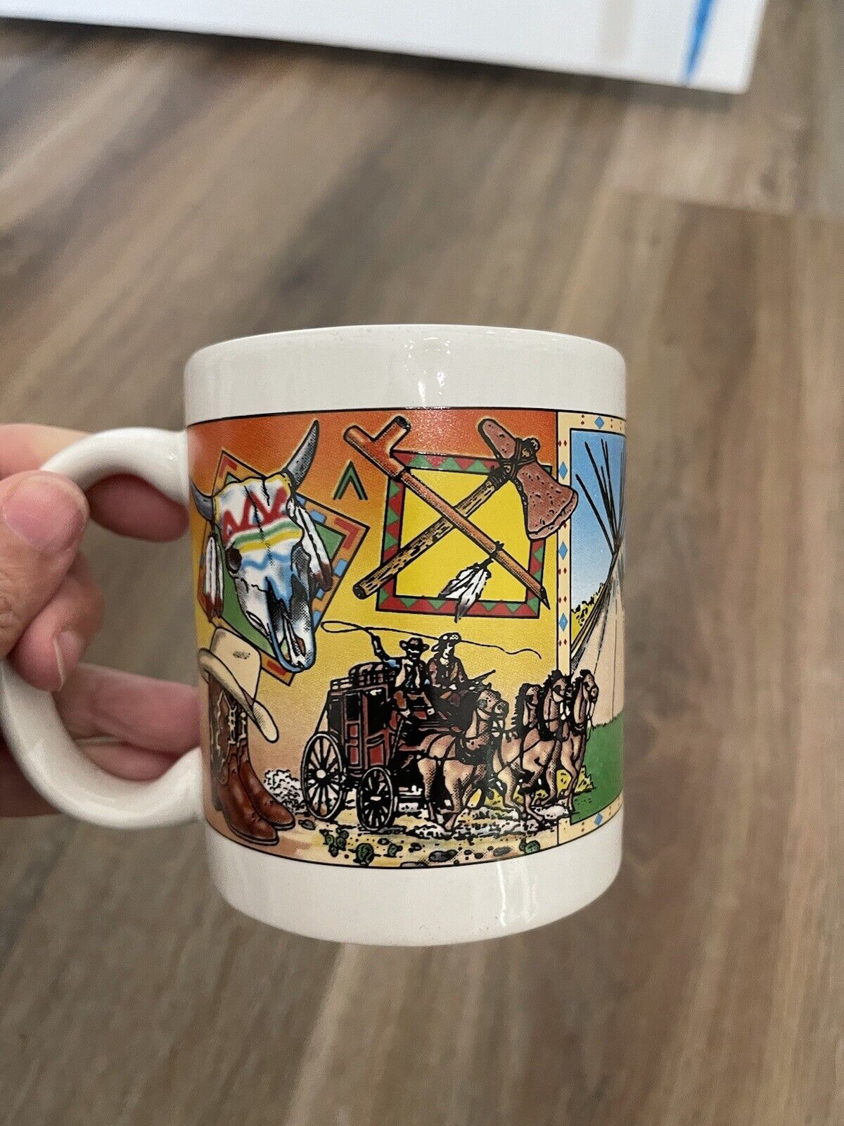 Vintage 1997 Cup Wyoming Cowboy Indian Gun Stagecoach Bronco Scene Coffee Mug