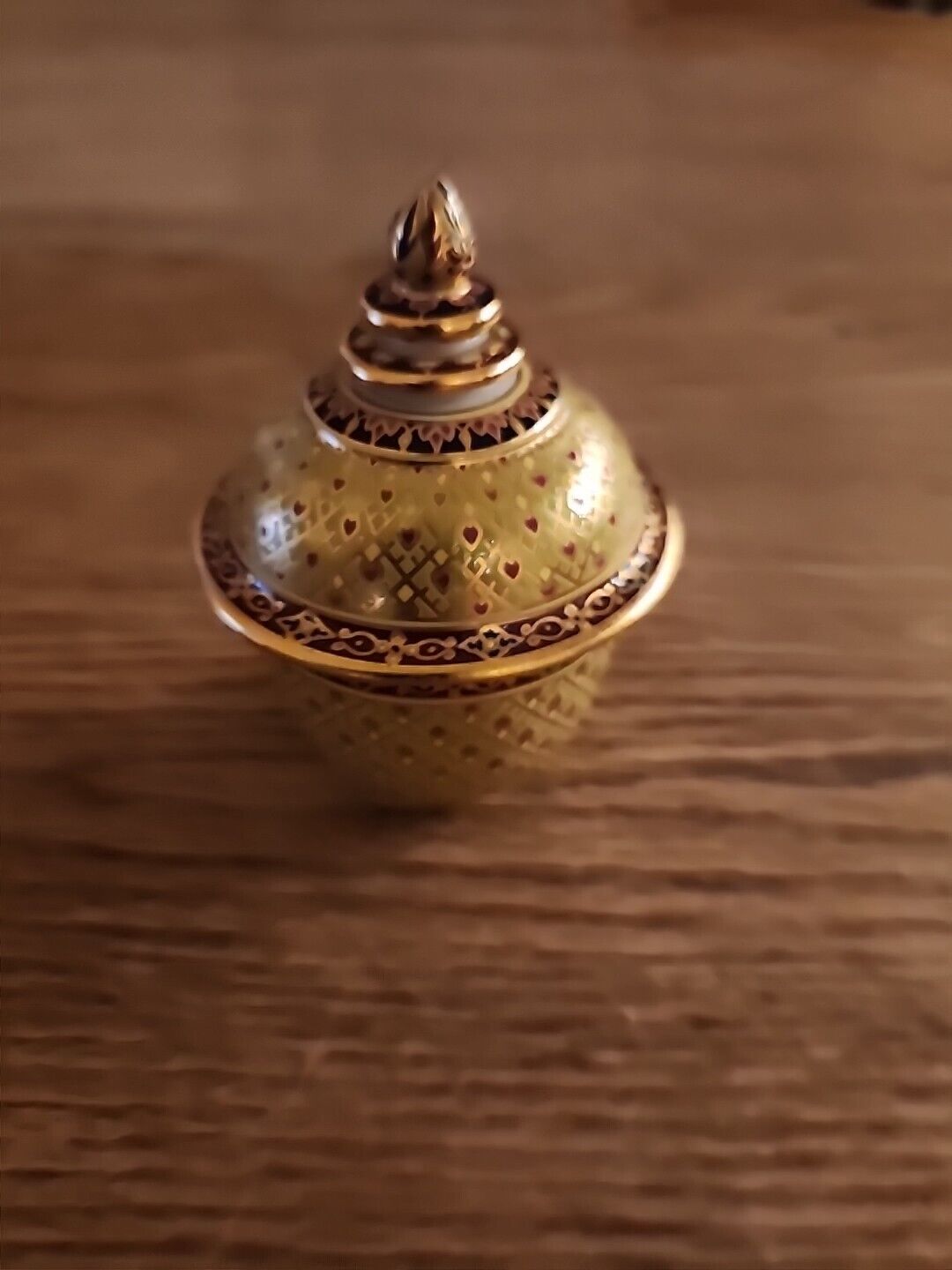 Hand Painted Thai Benjarong Porcelain Ginger Jar W/Lid 18 K Gold Details