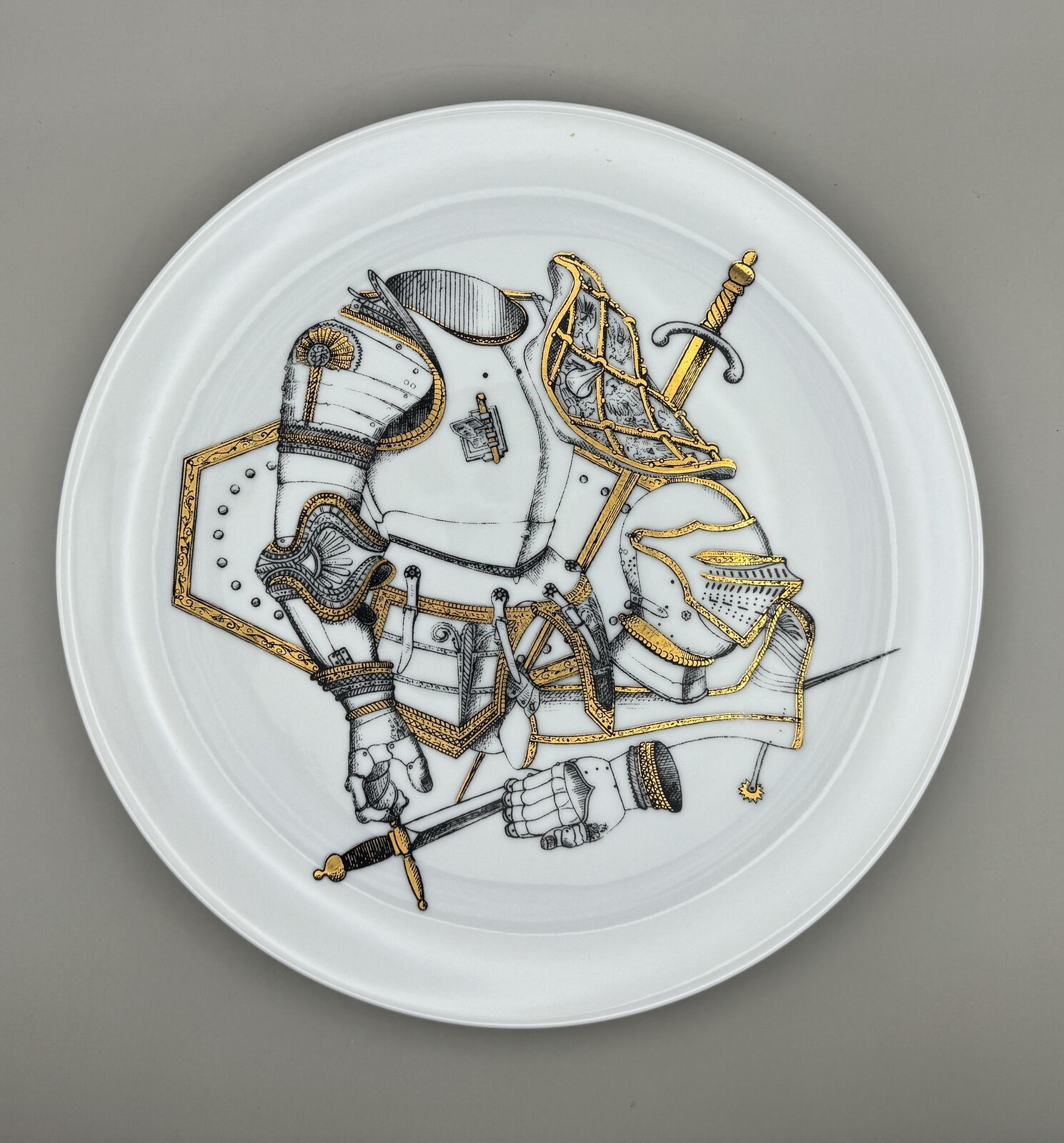 Exceptional Armature Fornasetti Milano Decorative Plate- 4