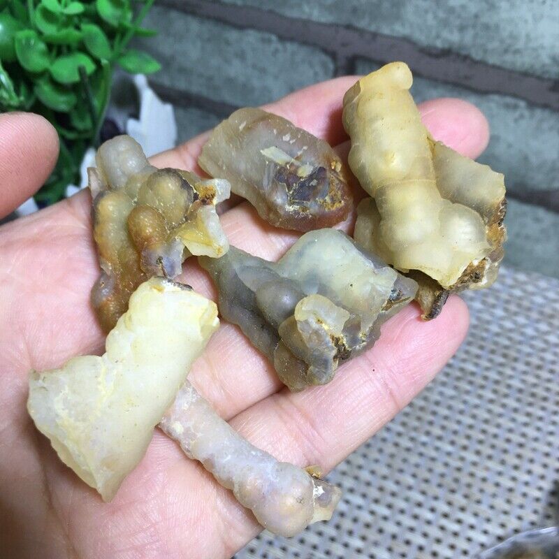 The rare natural agate comes from Indonesia Original 57g  size 25-46mm  a2530