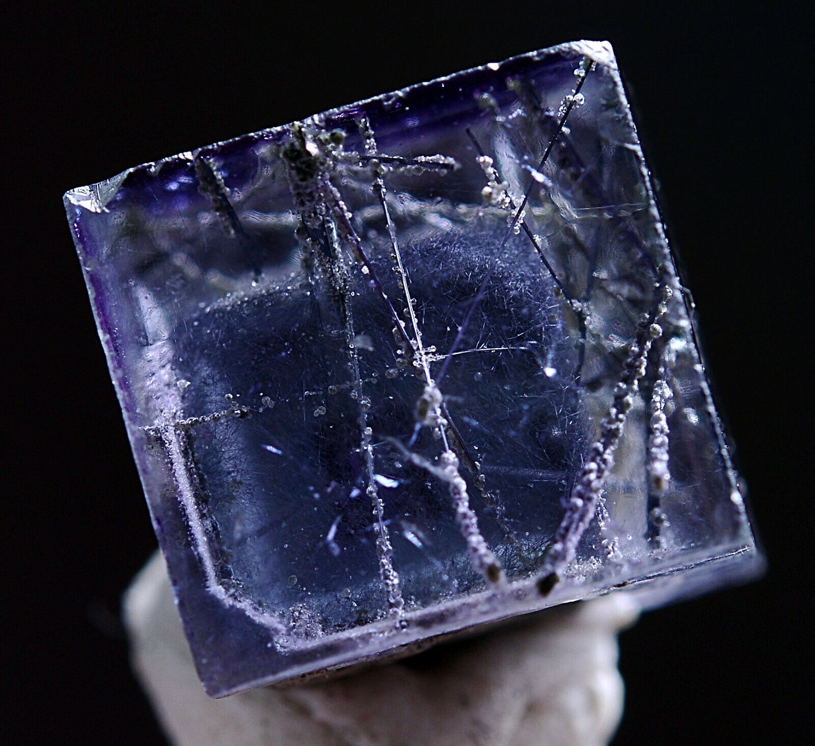 3g Natural Complete Bismuthinite Purple FLUORITE Mineral Specimen/Yaogangxian