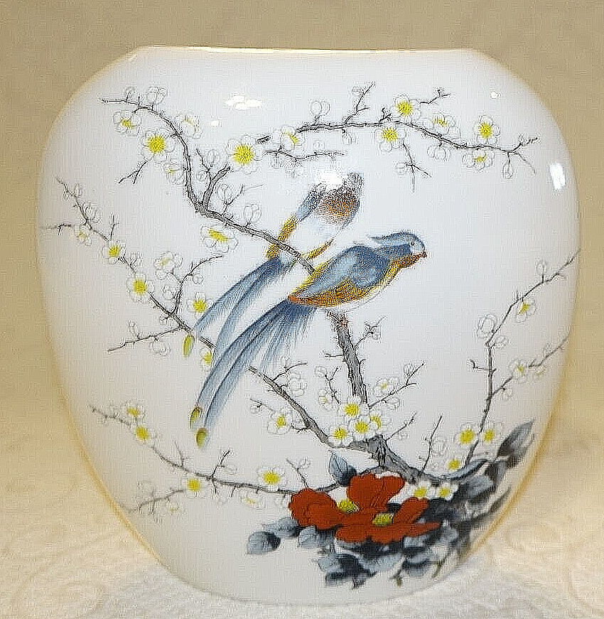 VTG Jay Fine China Pillow Vase With Blue Birds And Flowers - 7\