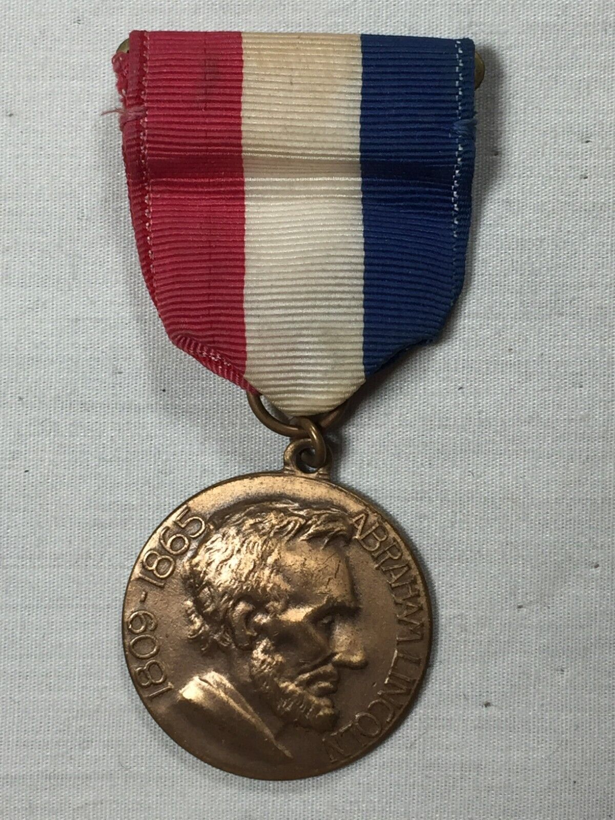 1961 Abraham Lincoln trail hike Springfield, Ill engraved BSA Trail Medal