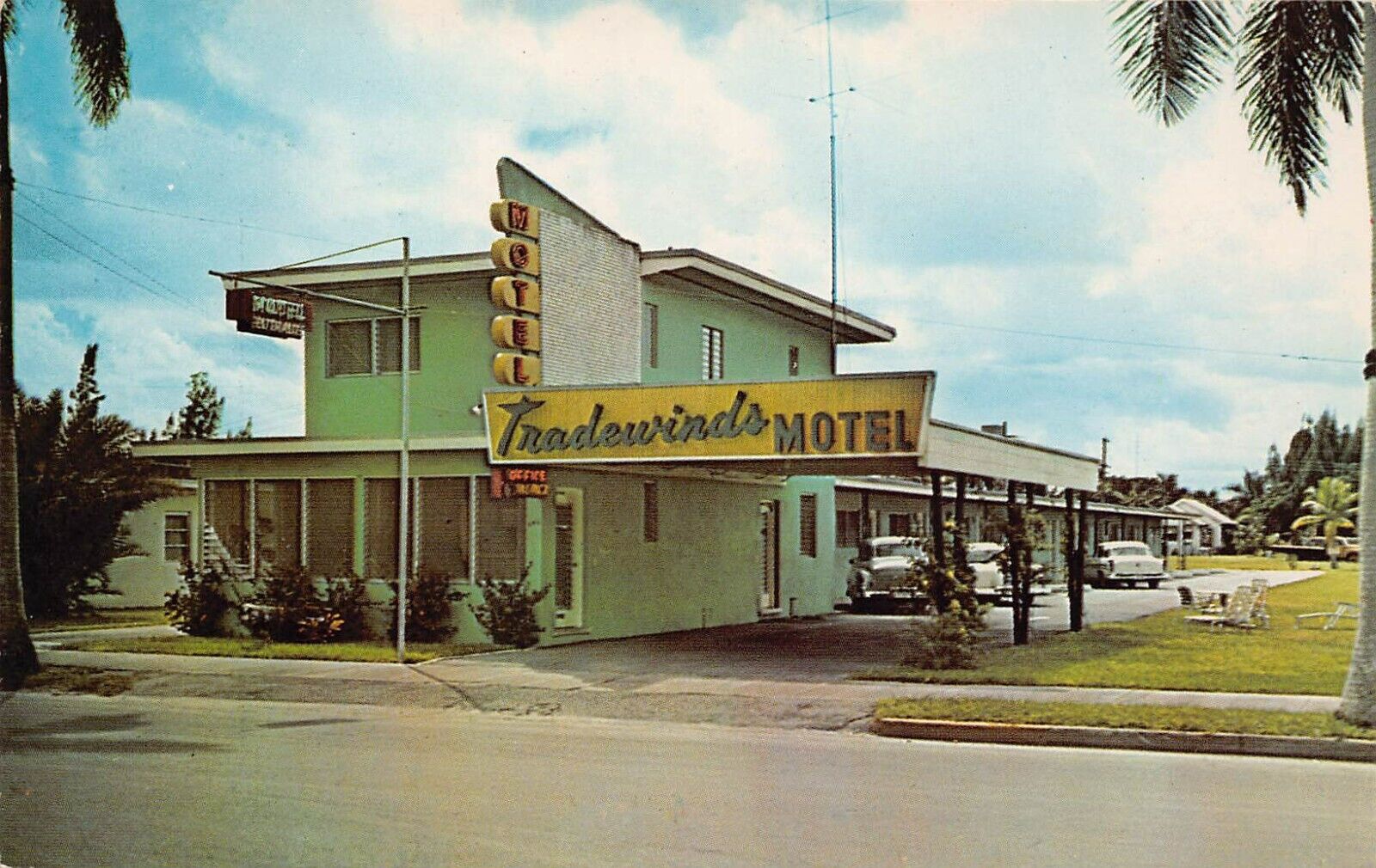 Homestead FL Florida Trade Winds Roadside Motel Krome Ave 1950s Vtg Postcard L8