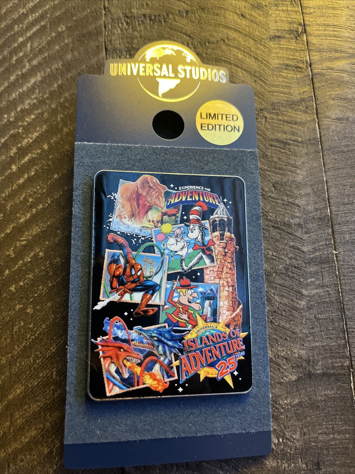 Universal Studios Islands Of Adventure 25th Anniversary Limited Edition Pin