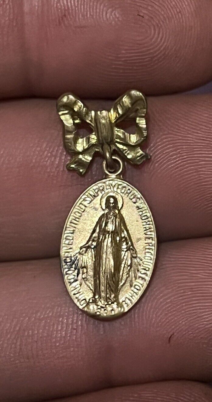 Vintage Violet Enamel Virgin Mary Miraculous Medal Pin