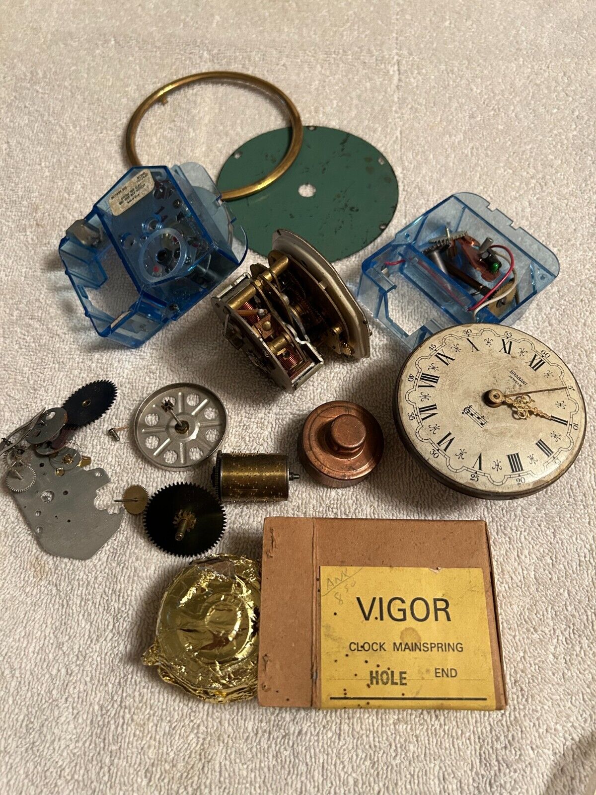 Vintage - MISC CLOCK PARTS / VIGOR MAINSPRING