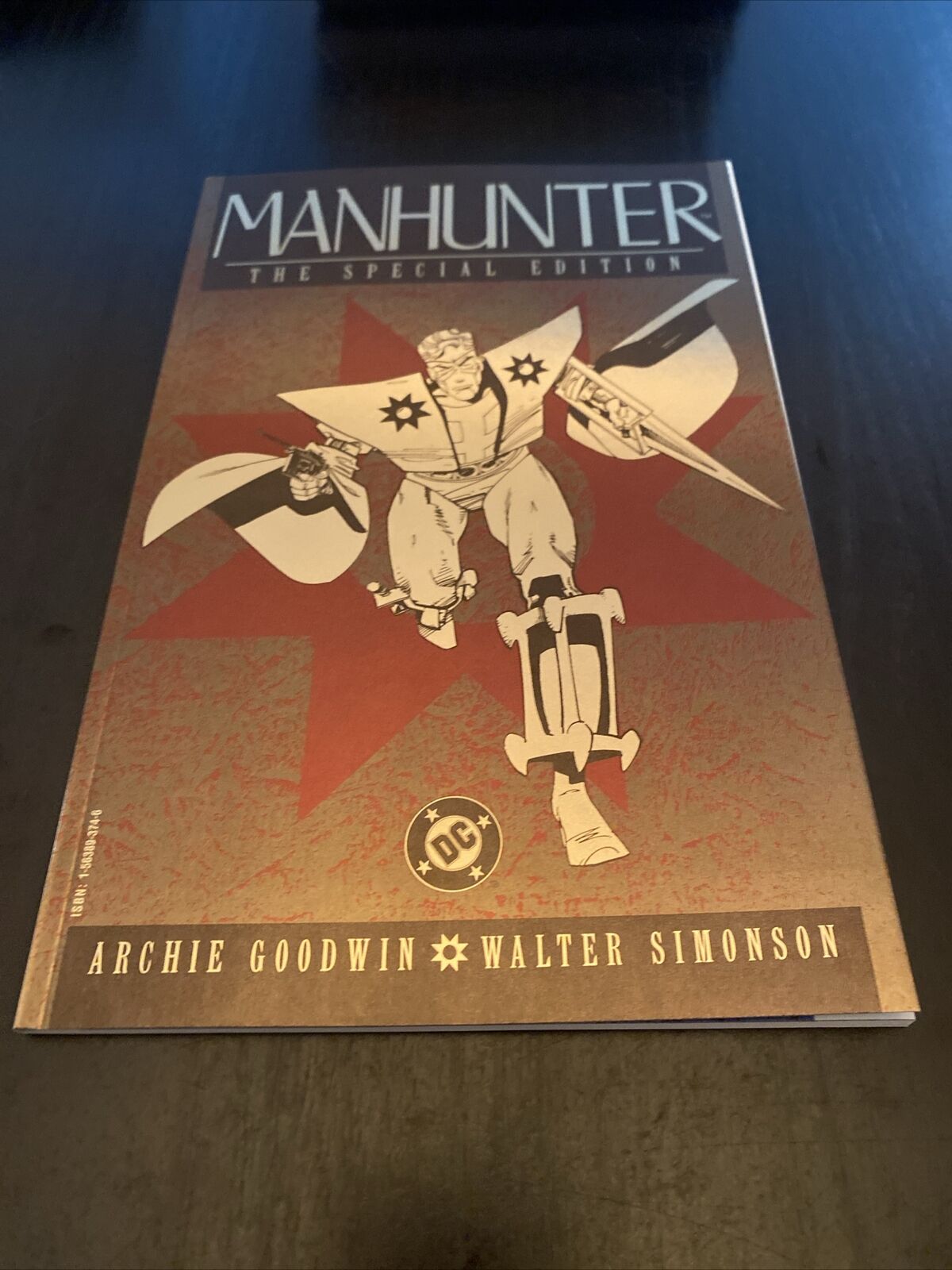 Manhunter: The Special Edition by Walt Simonson  1999/TPB DC Comics.