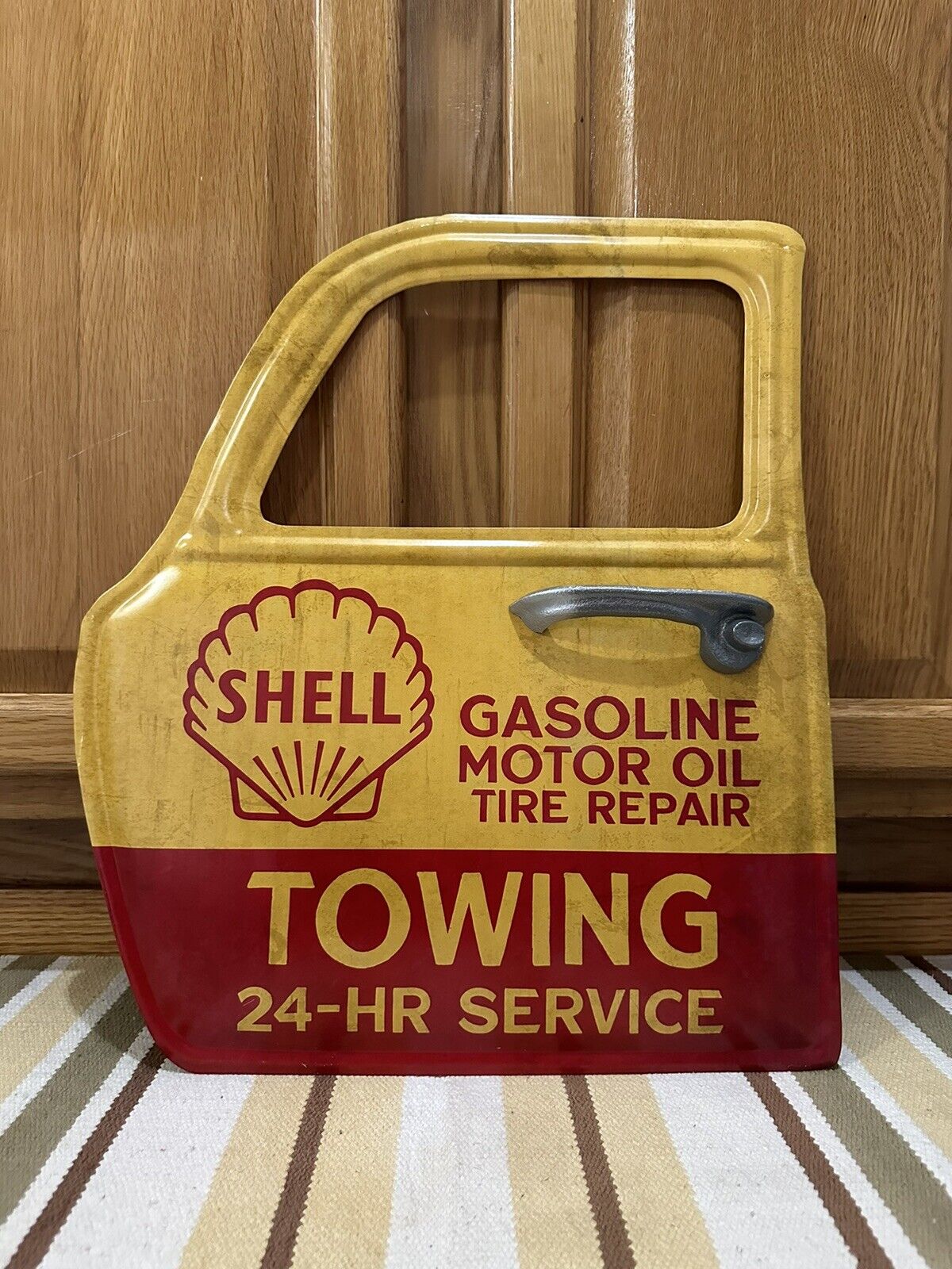 Shell Gasoline Motor Oil Metal Sign Truck Door Tire Tow Vintage Style Wall Decor