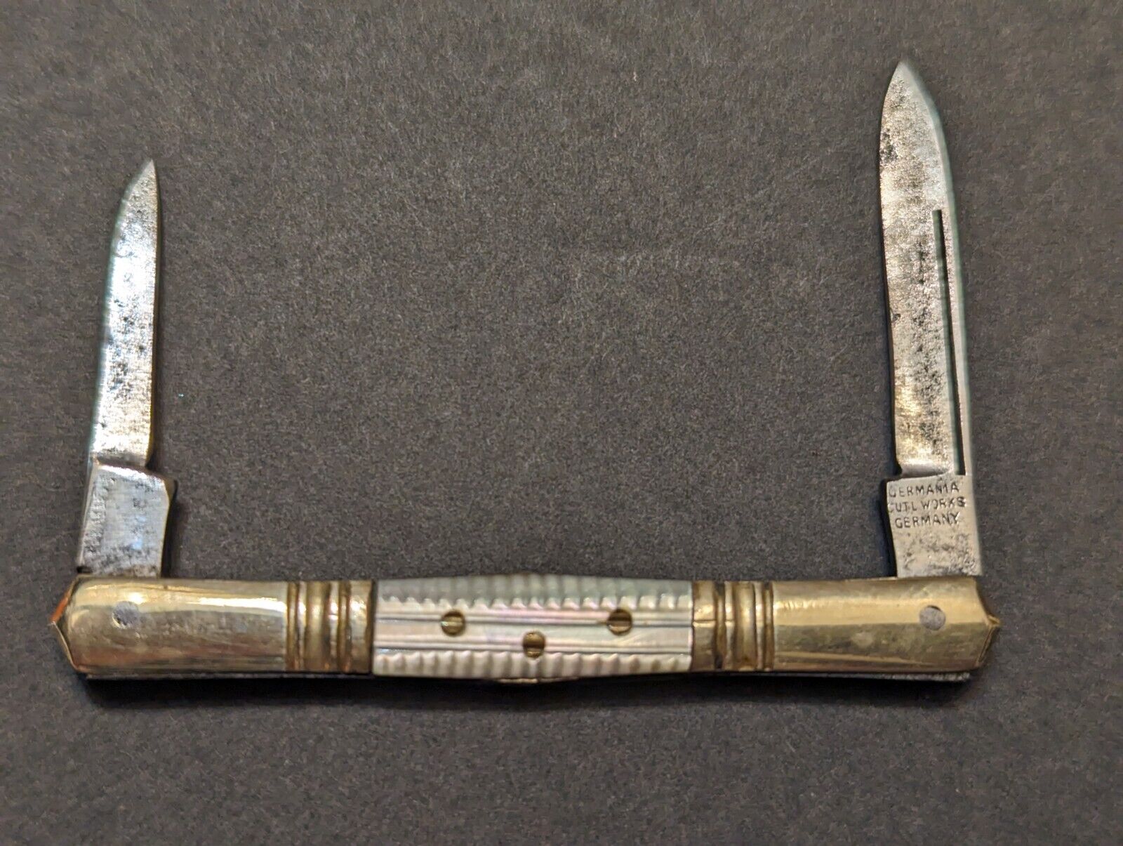 Antique Germania Cutlery Works Germany Ladies 2 Blade Pearl & Brass Handle
