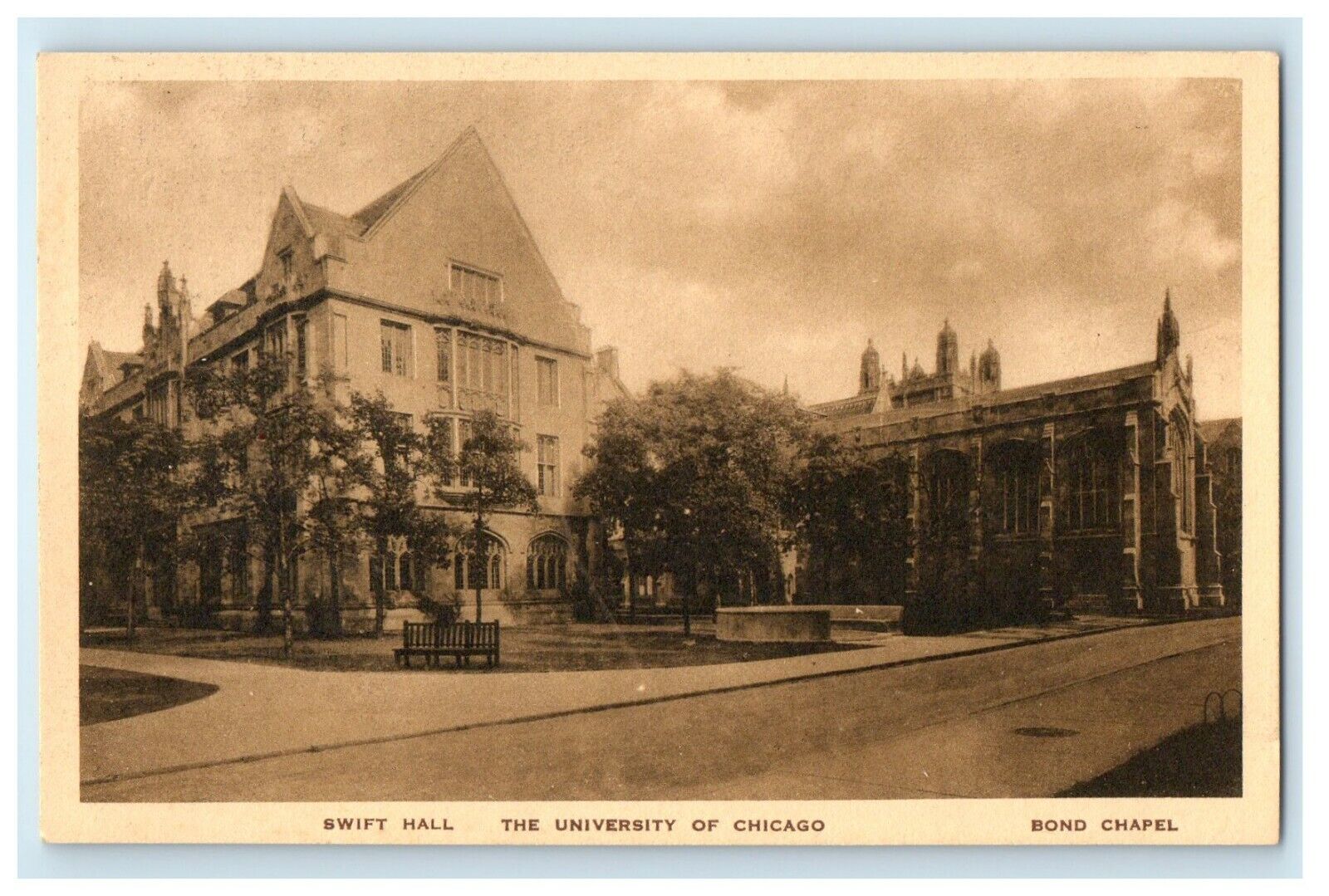 c1940\'s Swift Hall The University Of Chicago Illinois IL, Bond Chapel Postcard