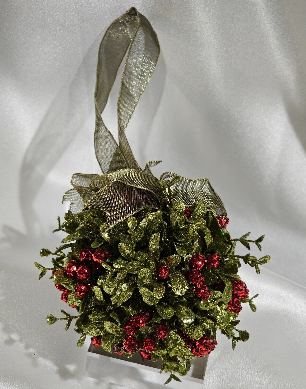 Kissing Crystals Kissing Ball Mistletoe Berries Ornament- Christmas Décor