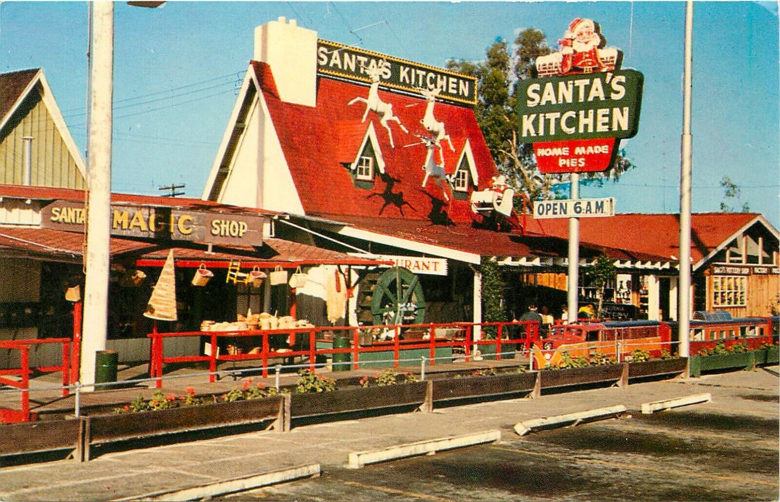 c1950s Santa\'s Trading Post - Santa Claus, California Postcard (C)