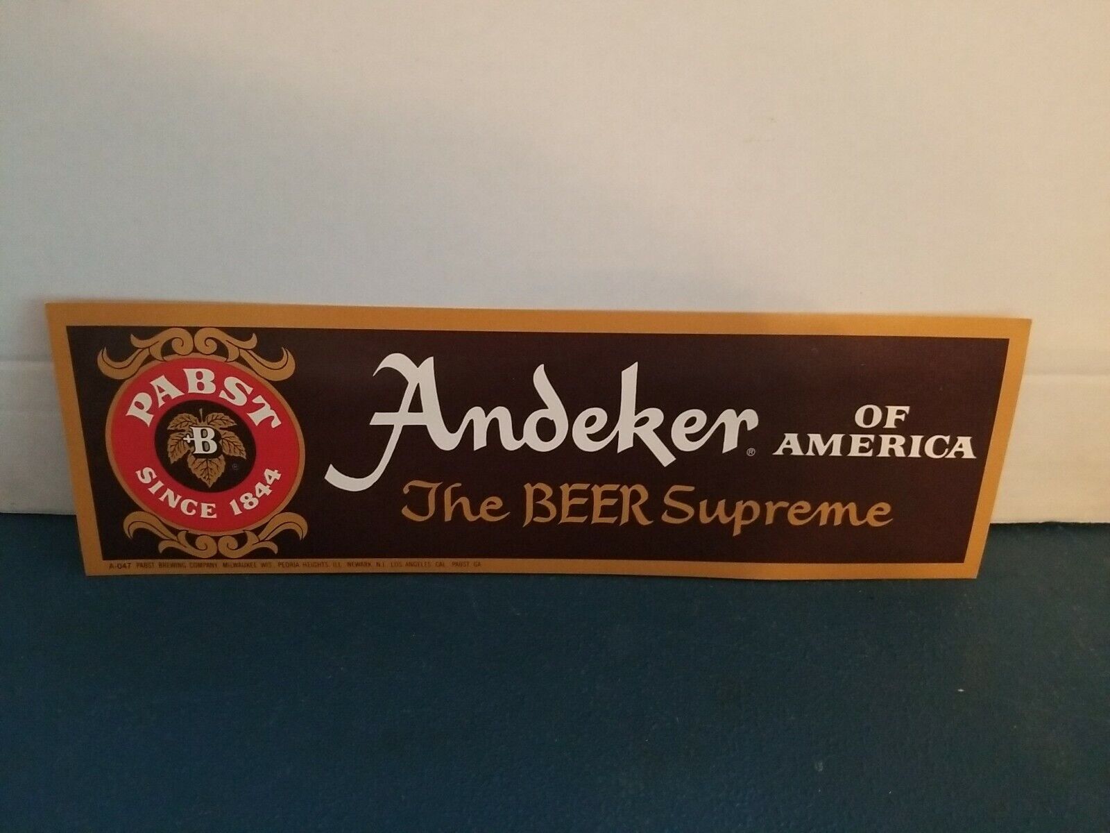 (VTG) 1960s pabst brewery andeker beer sticker bar man cave game room Milwaukee 