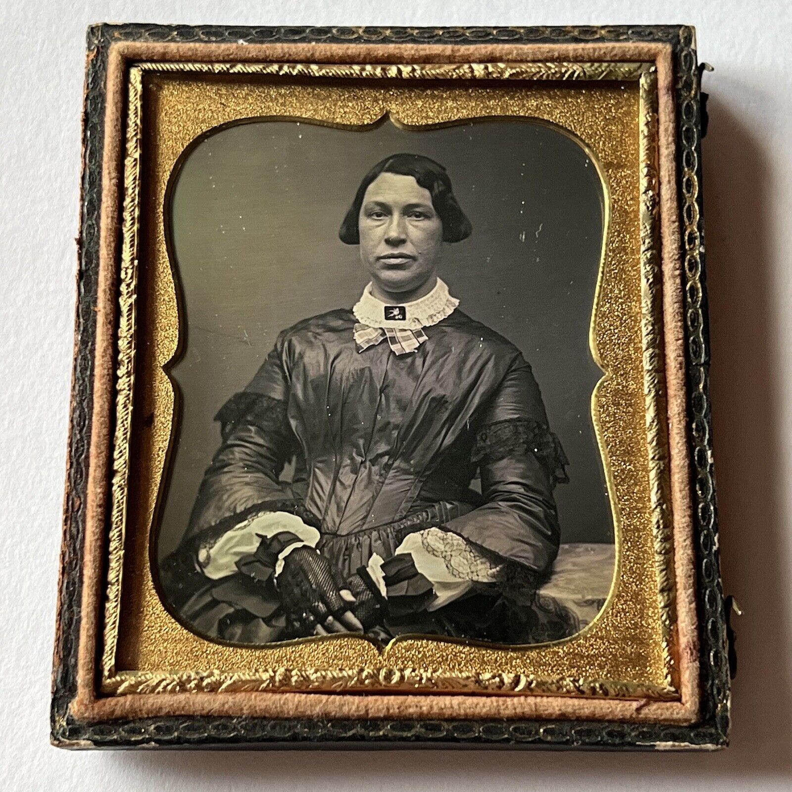Antique Daguerreotype Photograph Half Case Beautiful Affluent Mature Woman