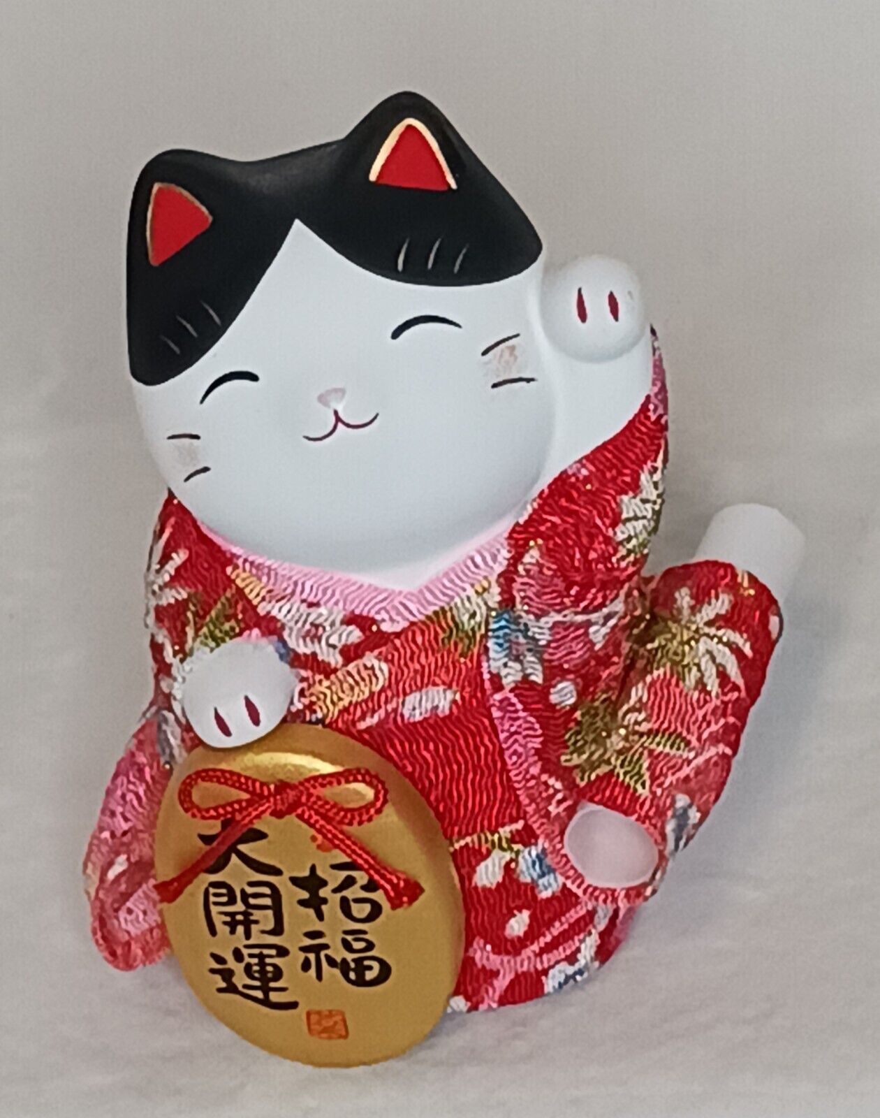 Yakushi Kiln Nishikisai Crepe Oval Maneki Beckoning Cat (Good Fortune) 4\